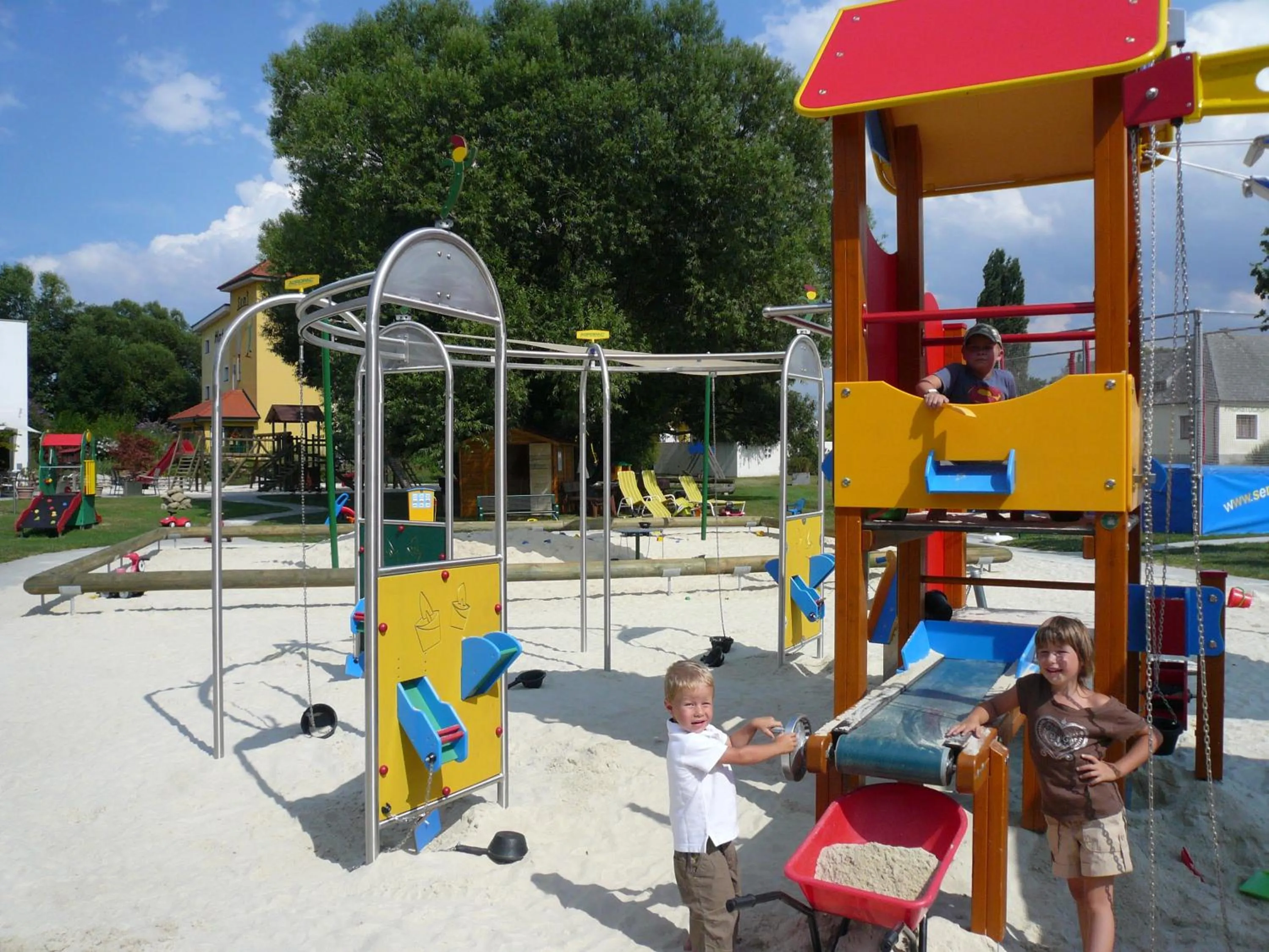 People in Hotel Xylophon - inklusive Thermeneintritte