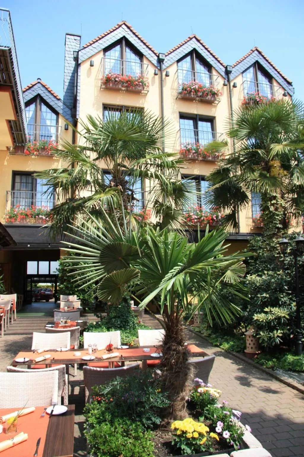 Facade/entrance in Hotel Bommersheim