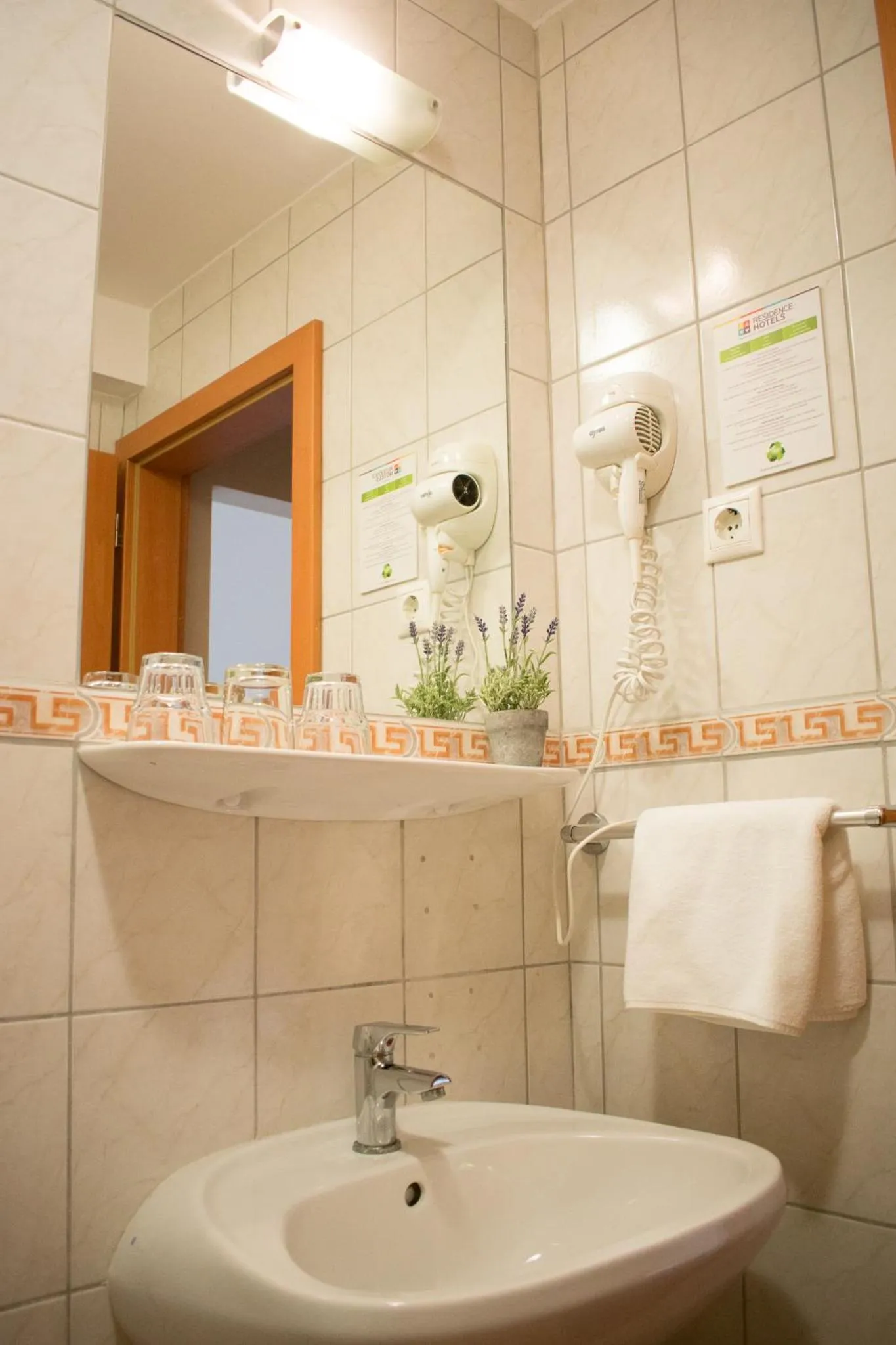 Bathroom in P4W Hotel Residence Szombathely