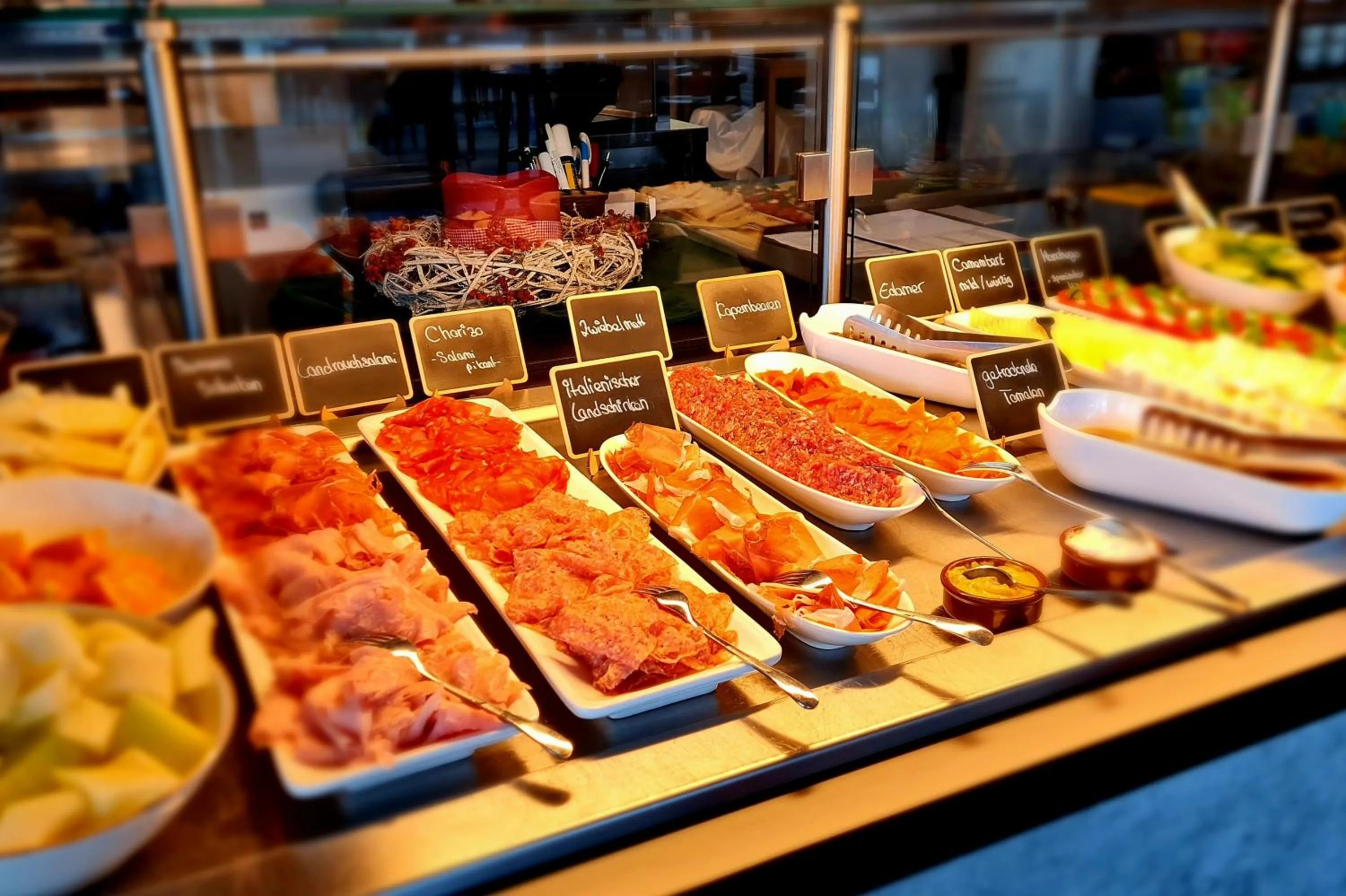 Buffet breakfast in Hotel am Kurpark