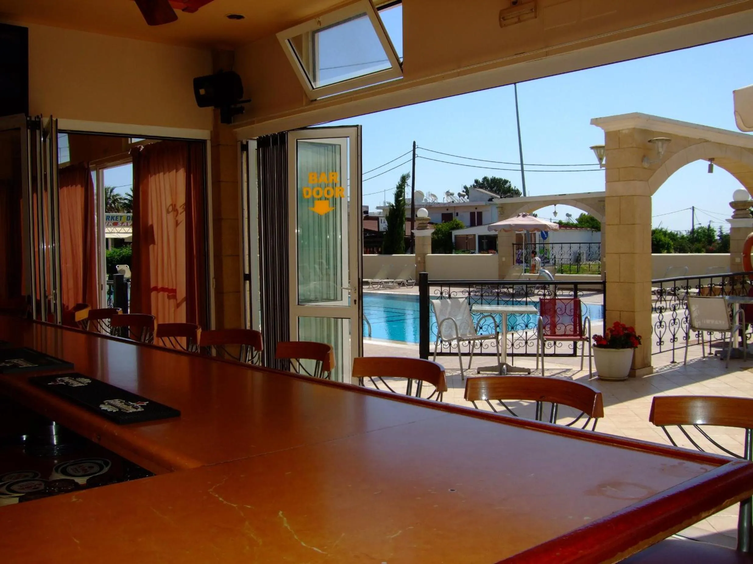 Lounge or bar in Antonios Hotel