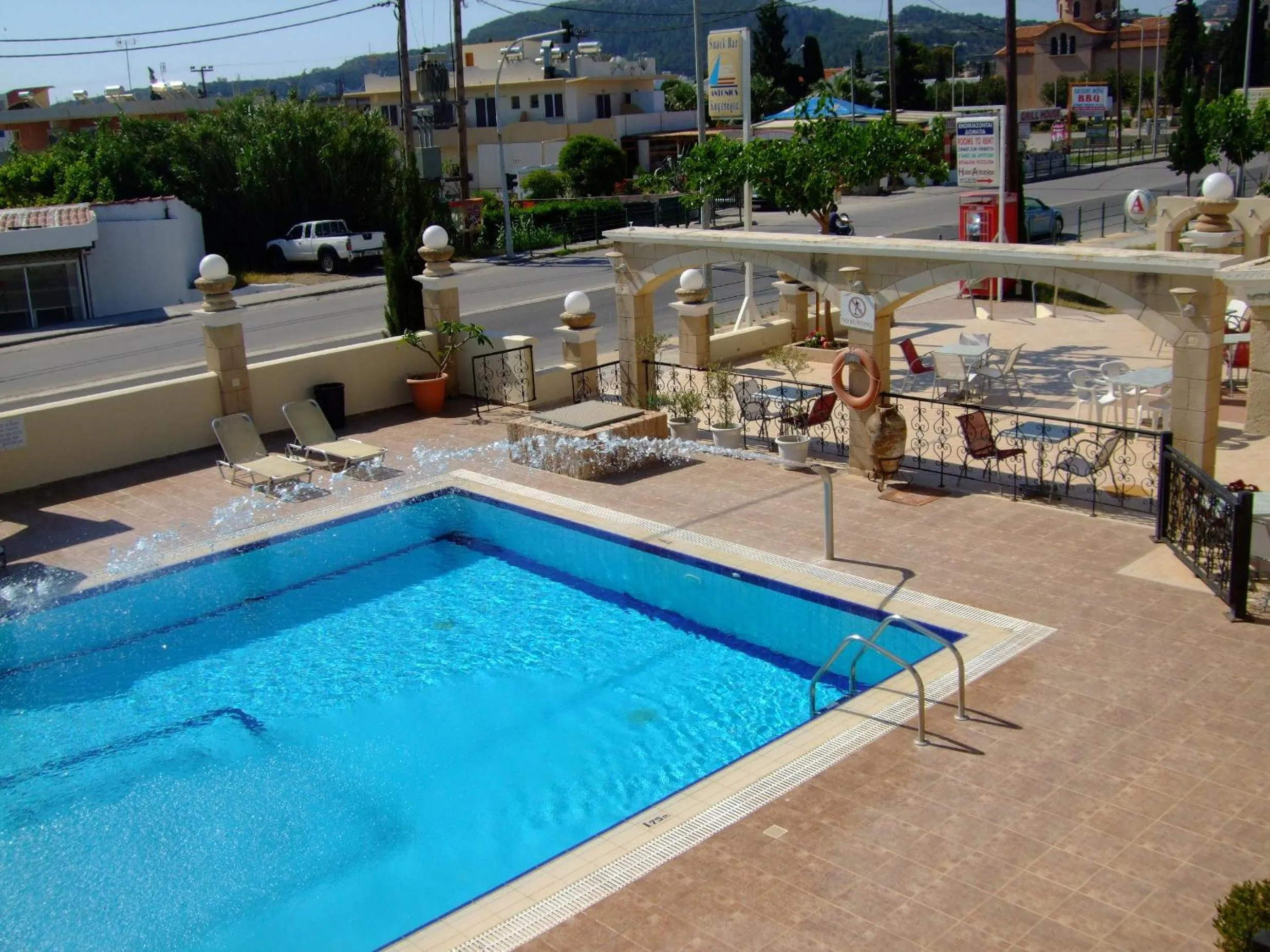 Swimming pool in Antonios Hotel
