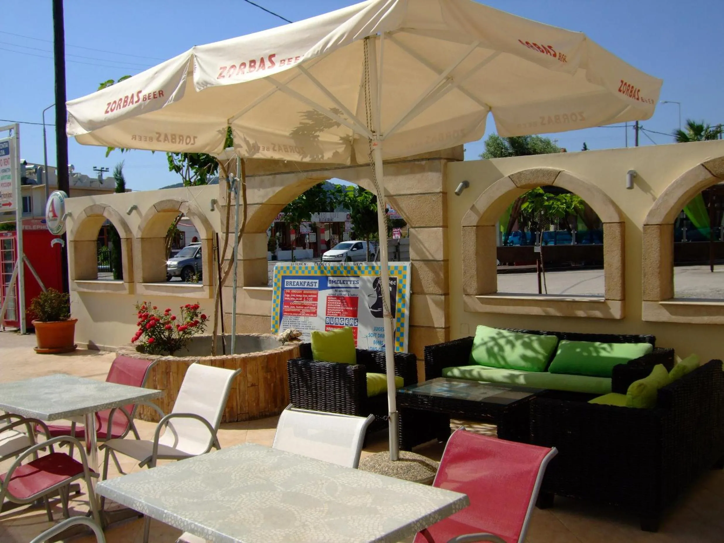 Facade/entrance in Antonios Hotel