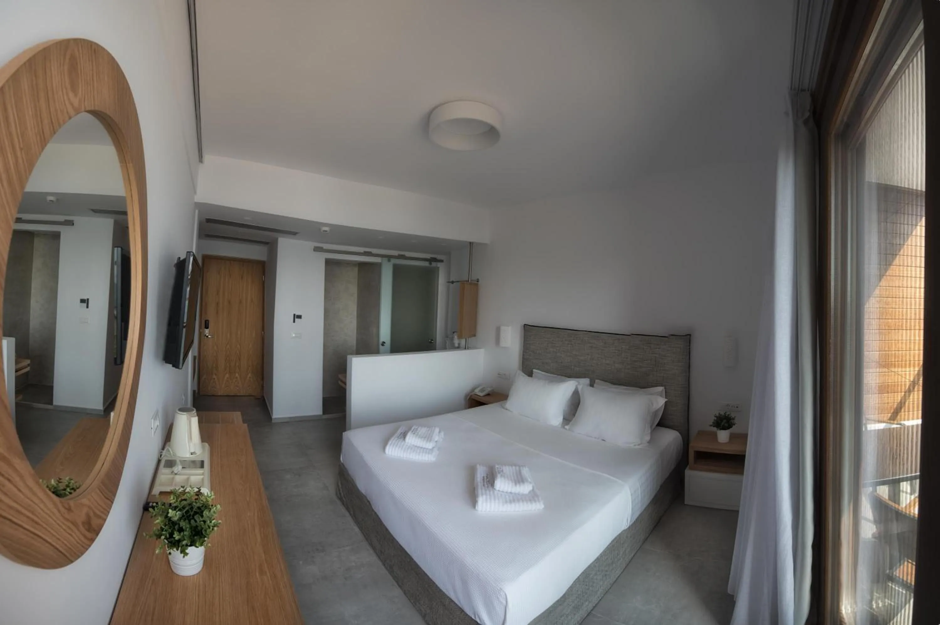 Shower, Bed in Natura Luxury Boutique Hotel Skopelos