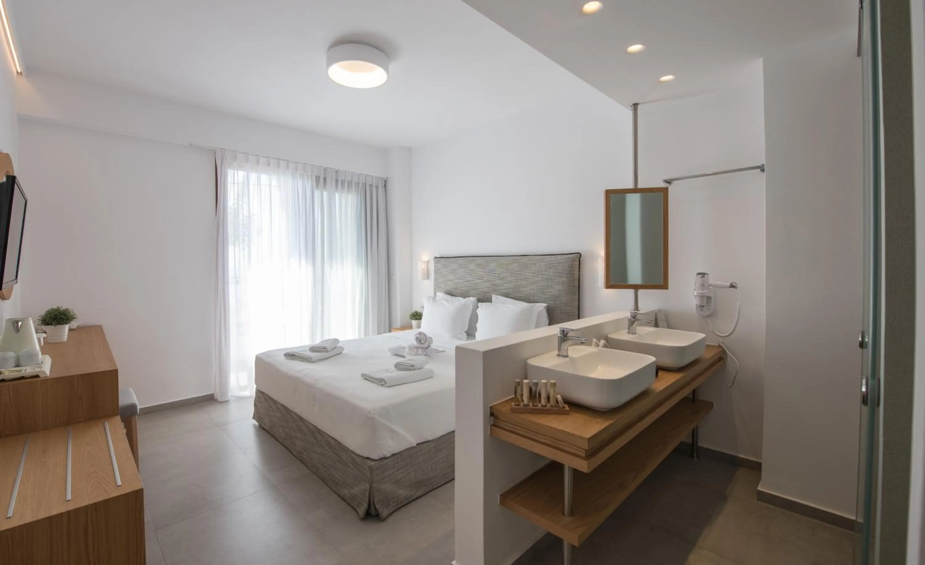 Bedroom, Bed in Natura Luxury Boutique Hotel Skopelos