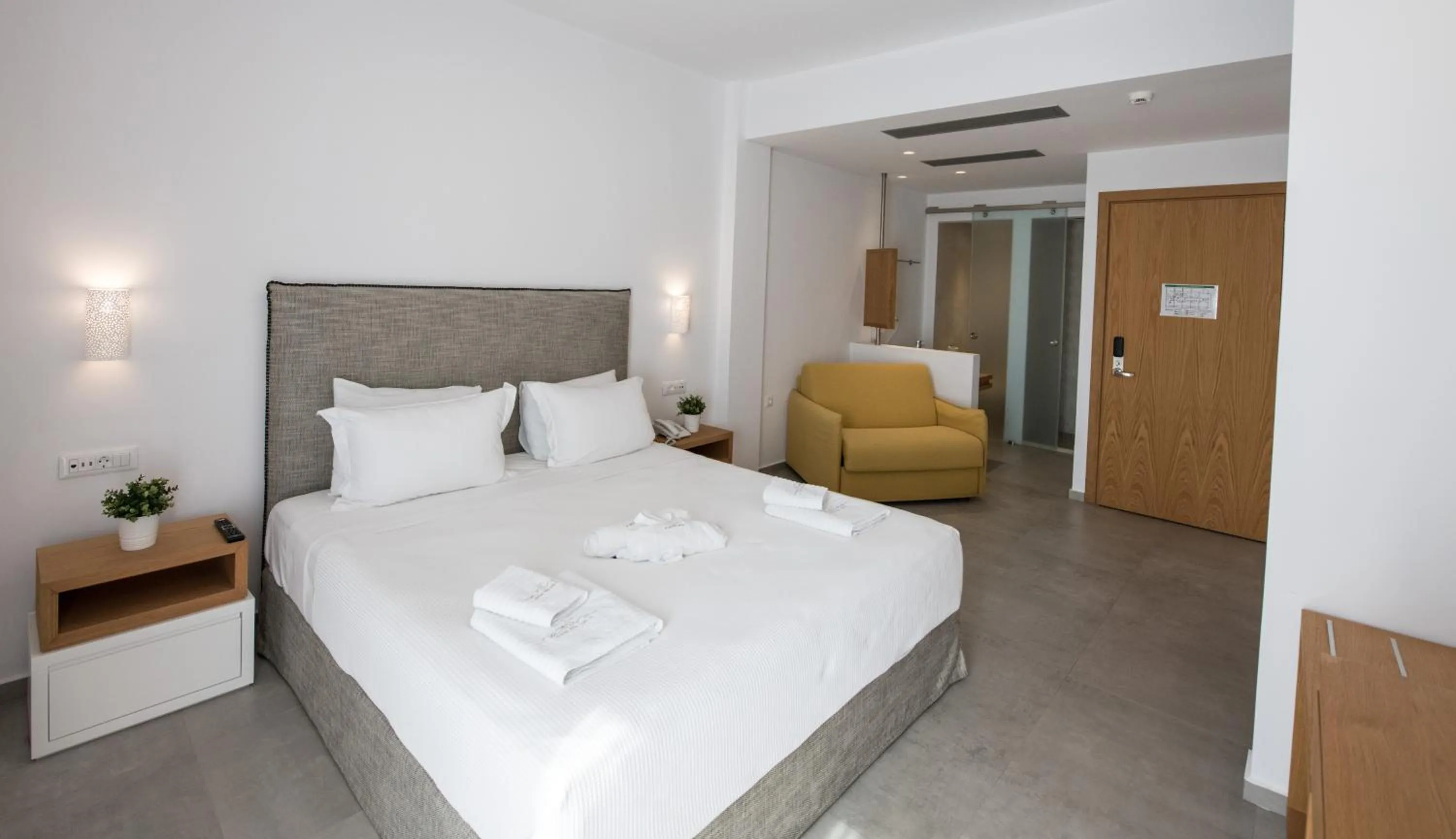 Bed in Natura Luxury Boutique Hotel Skopelos