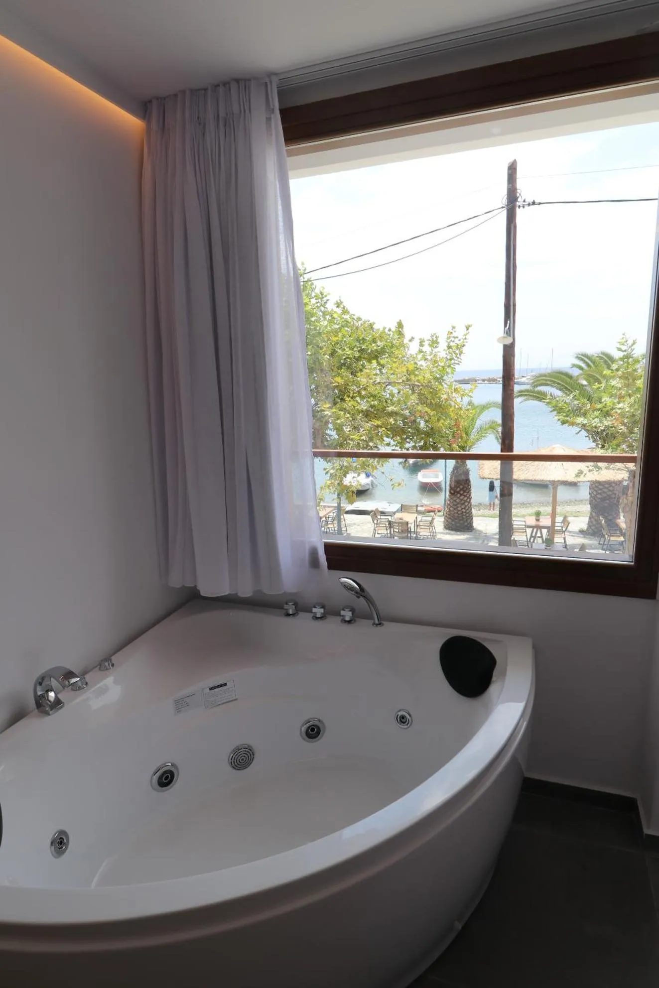 Shower in Natura Luxury Boutique Hotel Skopelos