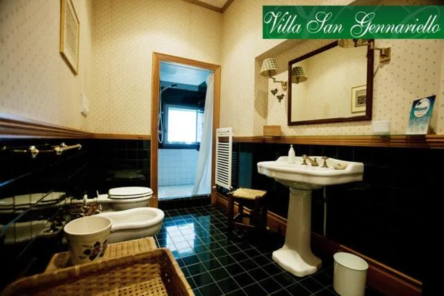 Bathroom in B&B Villa San Gennariello