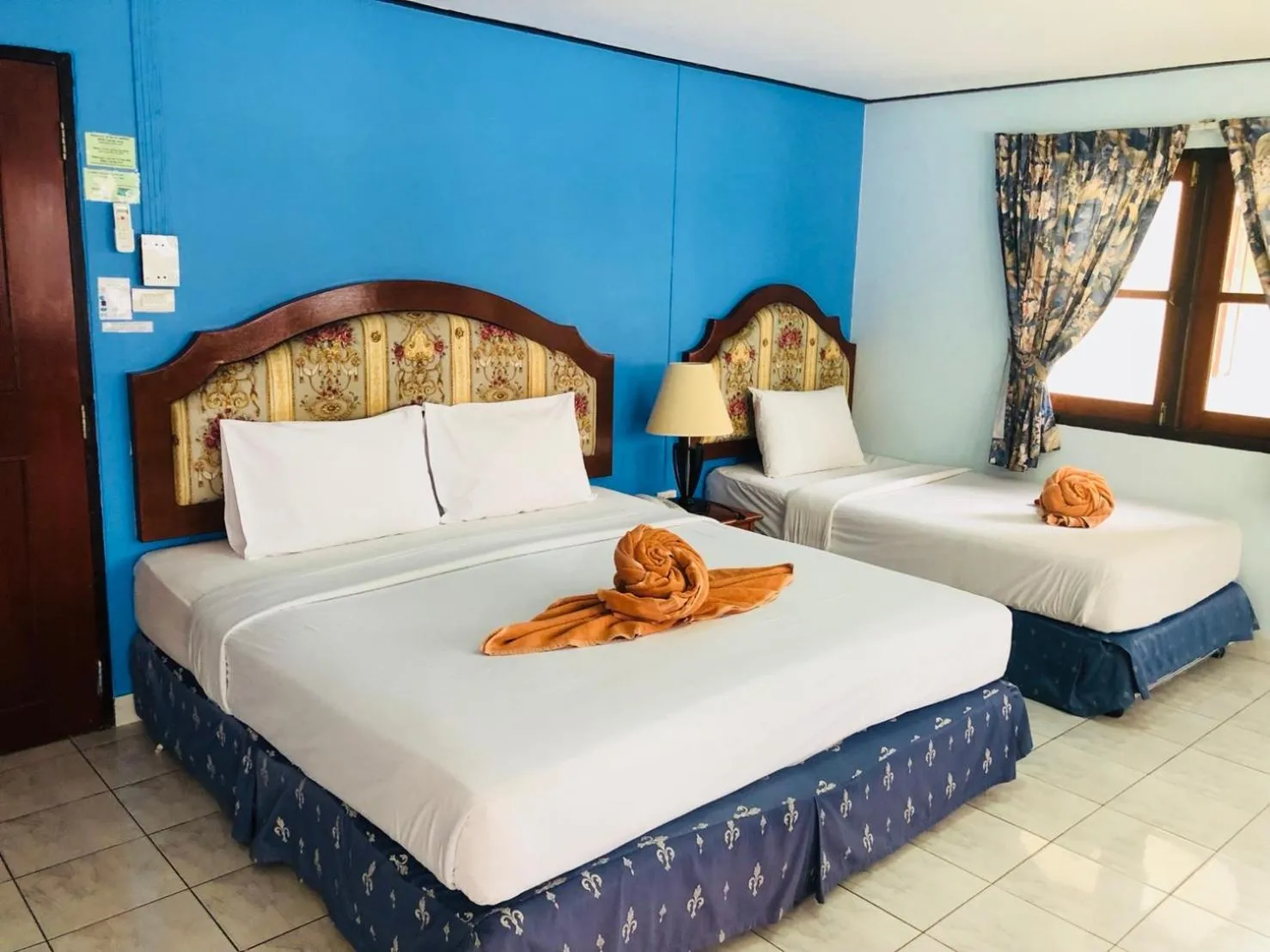 Bed in Thipurai Annex Hotel