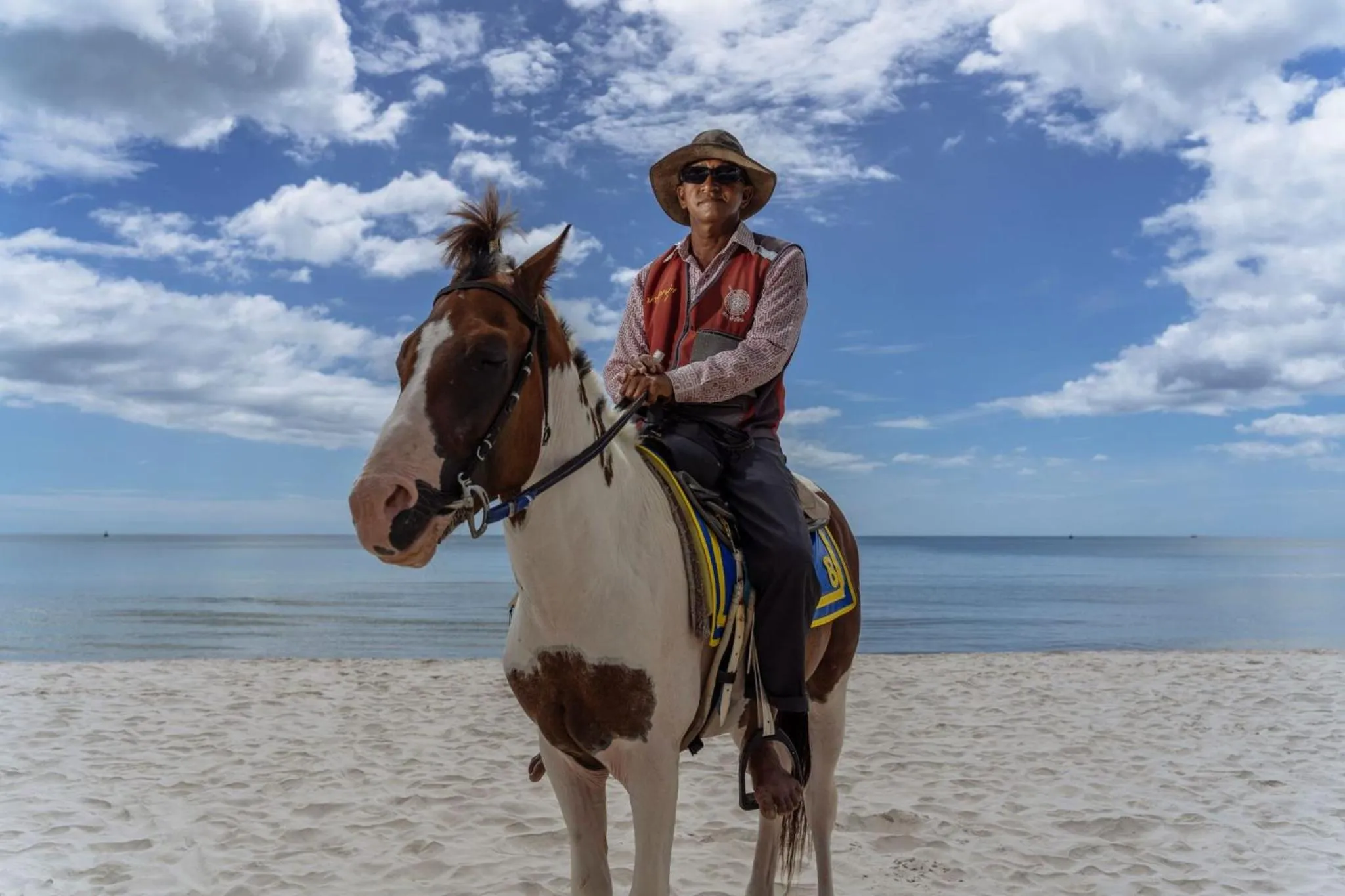 Horse-riding in Thipurai Annex Hotel