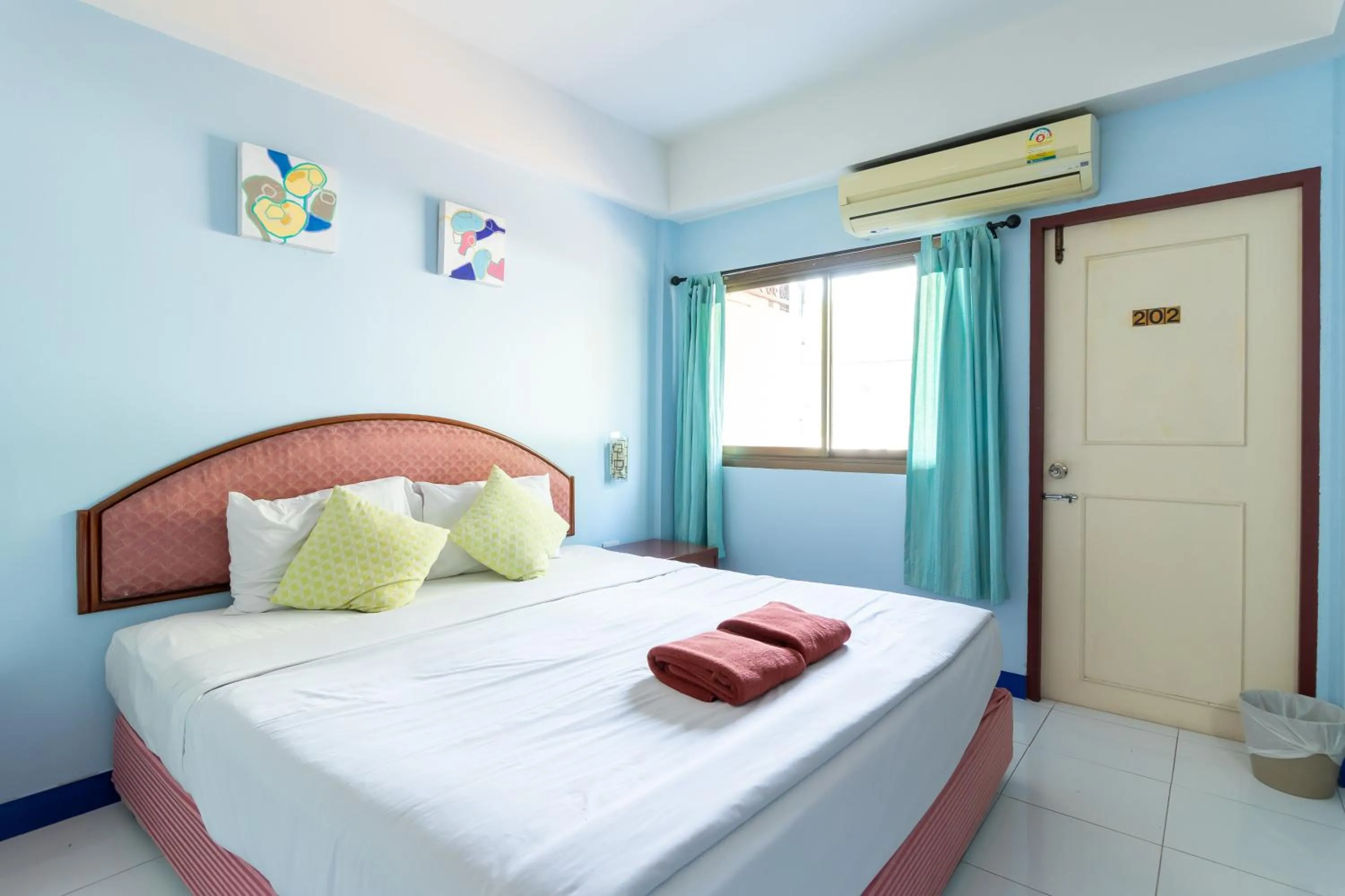 Bedroom, Bed in Thipurai Annex Hotel