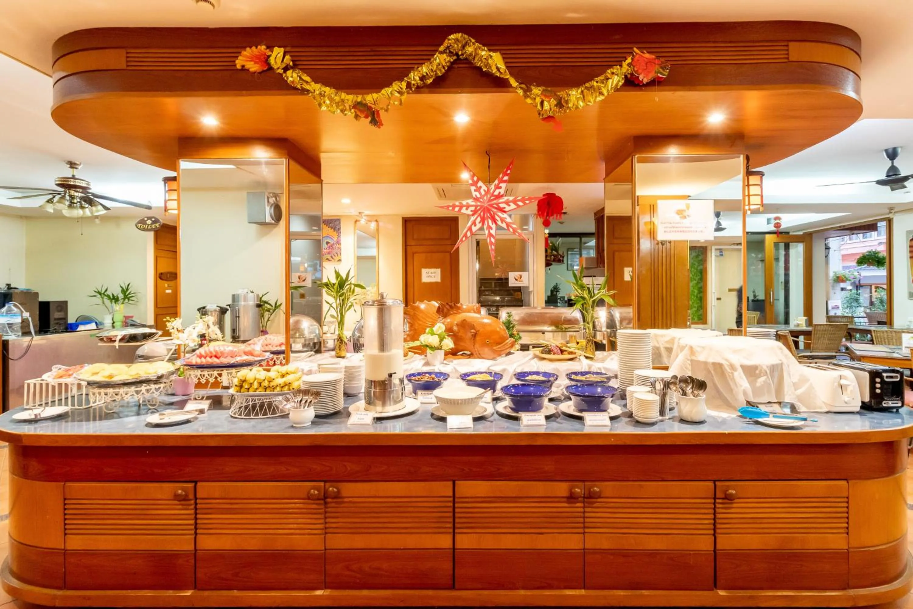 Breakfast in Thipurai Annex Hotel