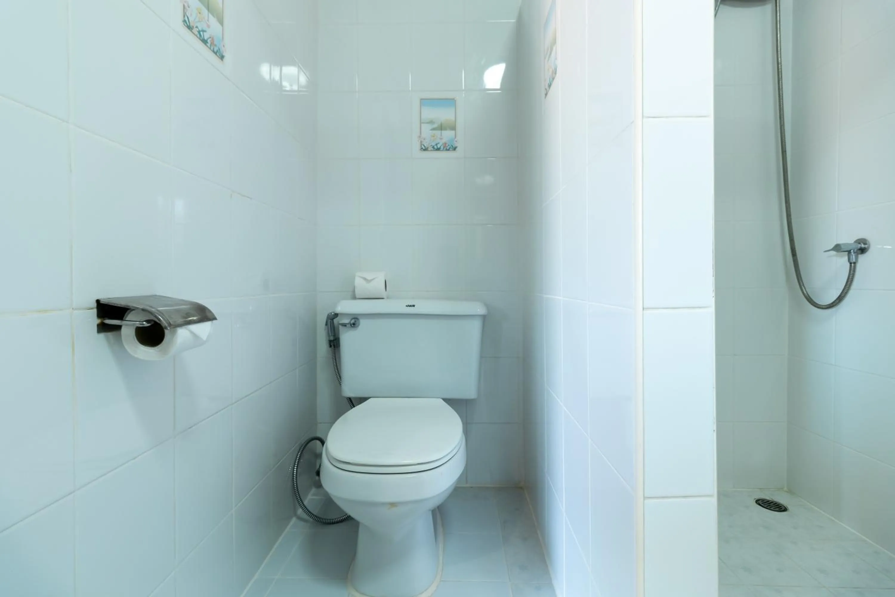 Bathroom in Thipurai Annex Hotel