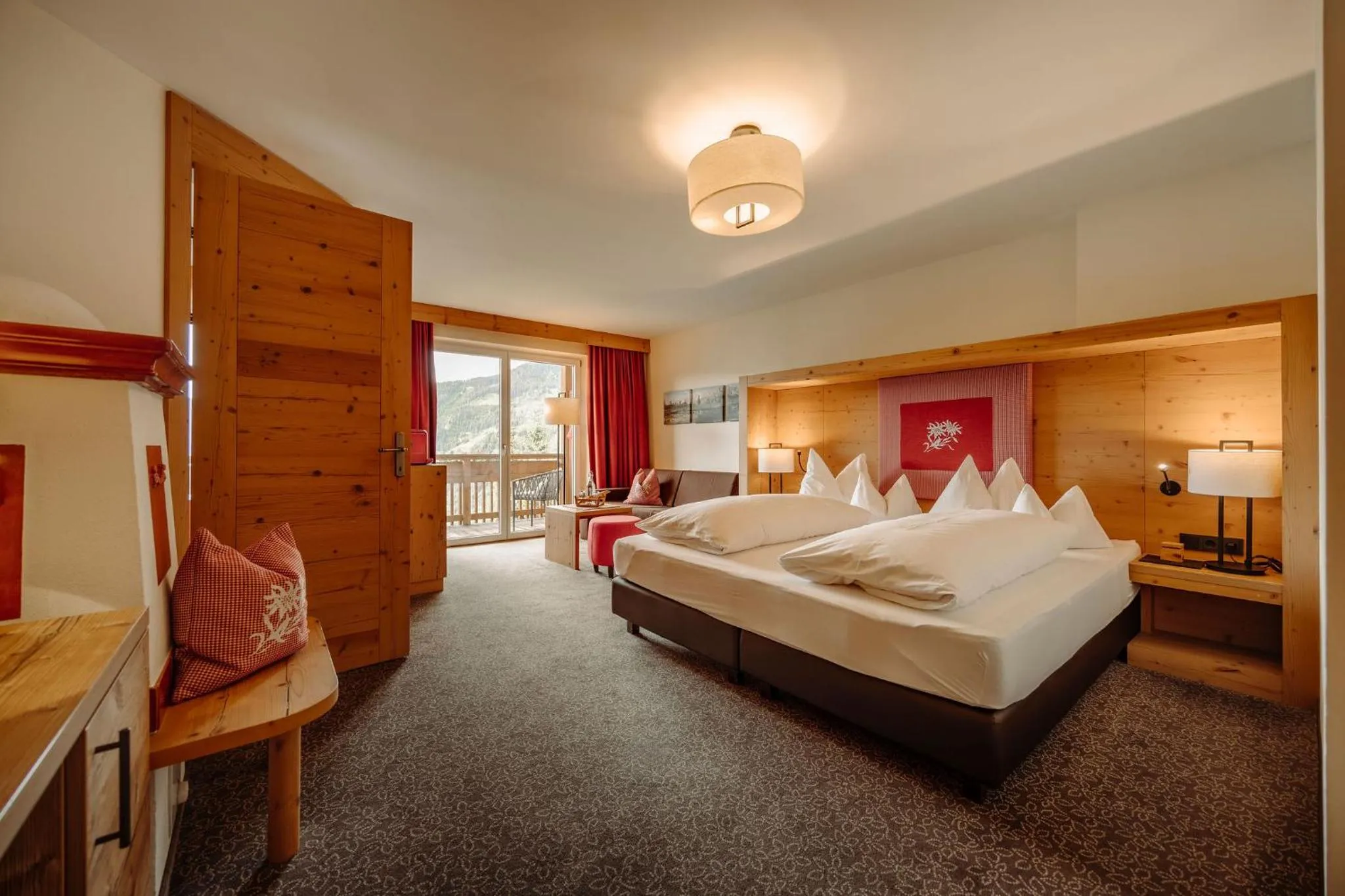 Bed in Hotel Bergheimat