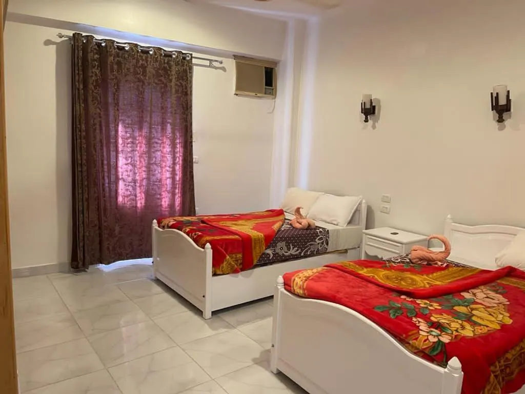Photo of the whole room, Bed in El Mesala Hotel