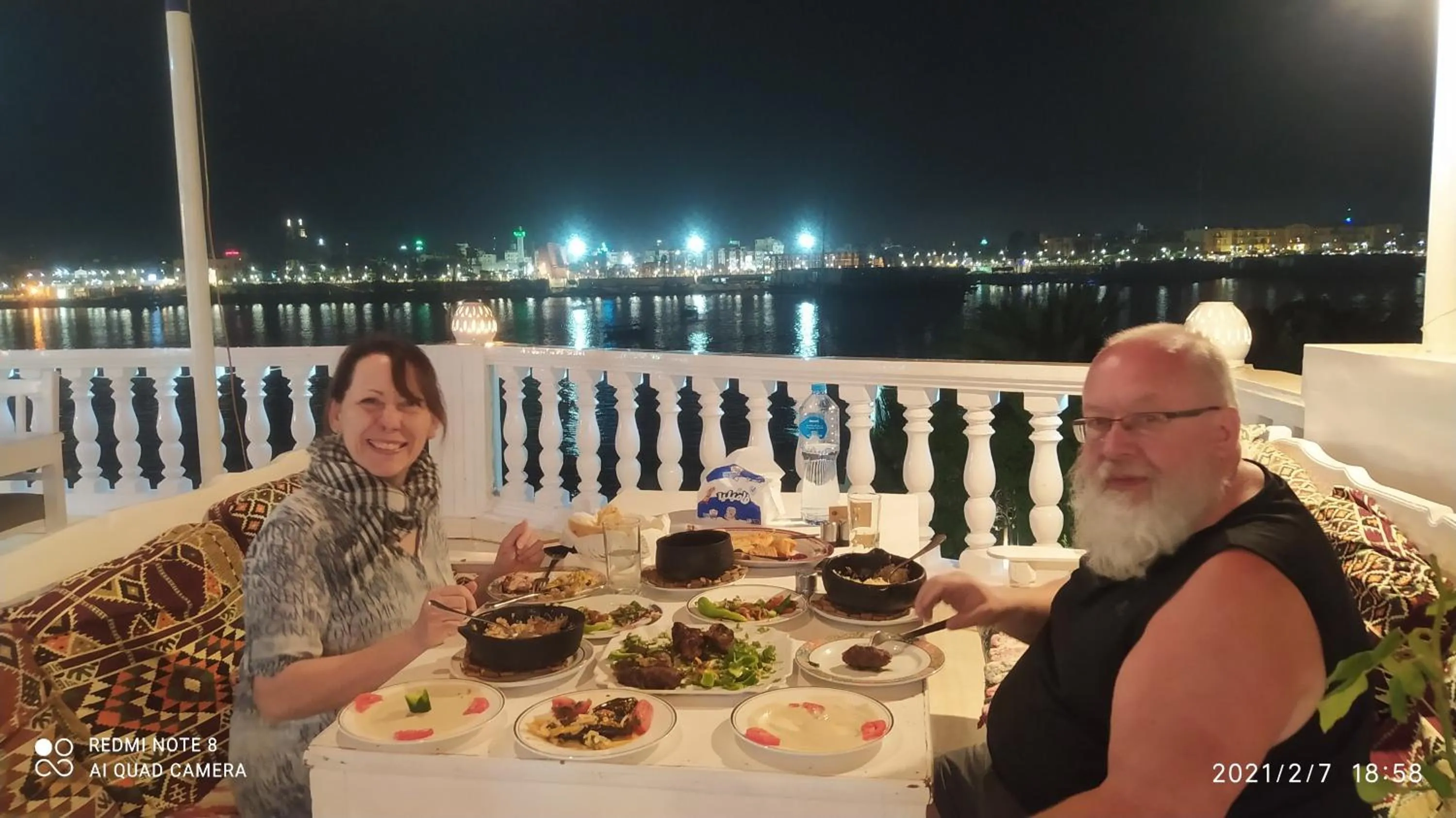 Restaurant/places to eat in El Mesala Hotel