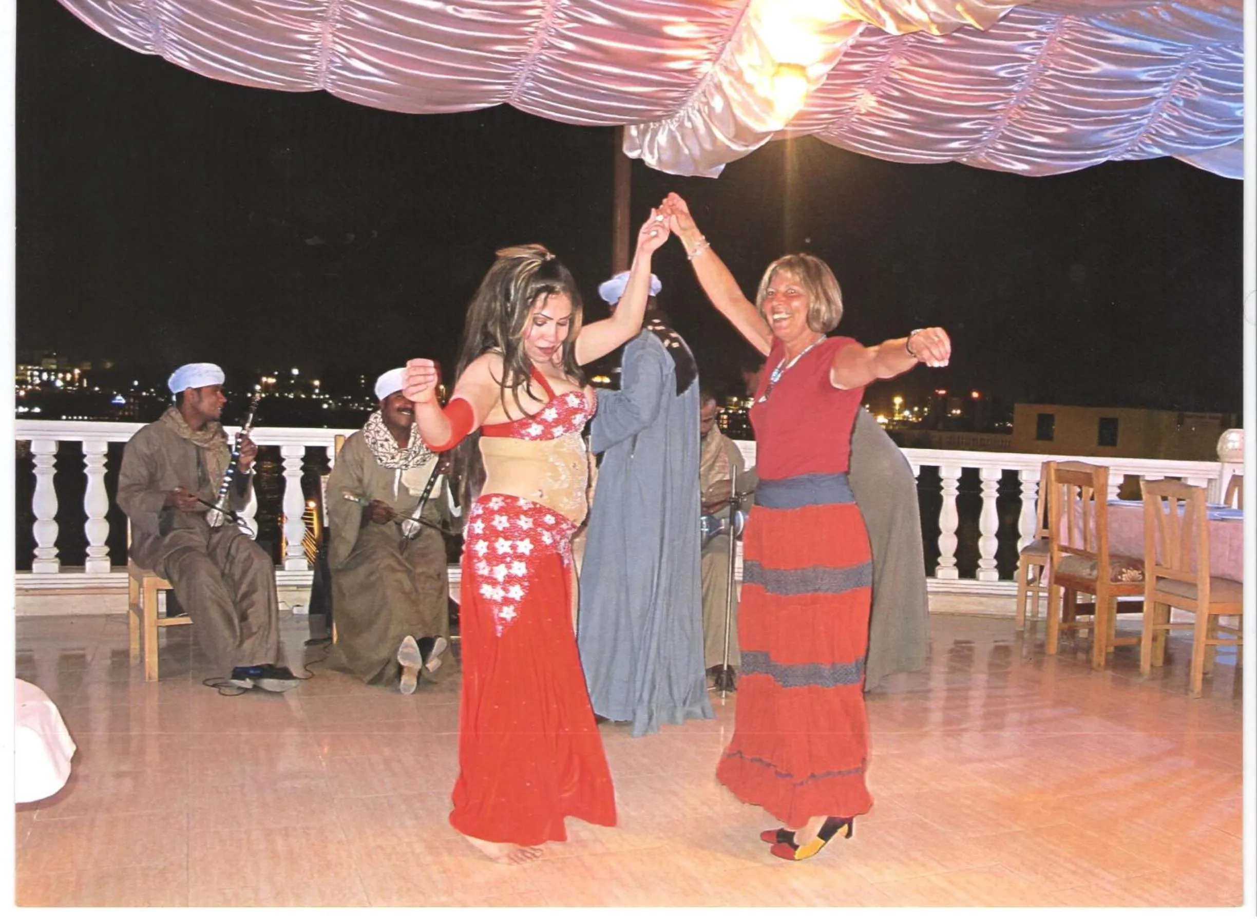 Evening entertainment in El Mesala Hotel