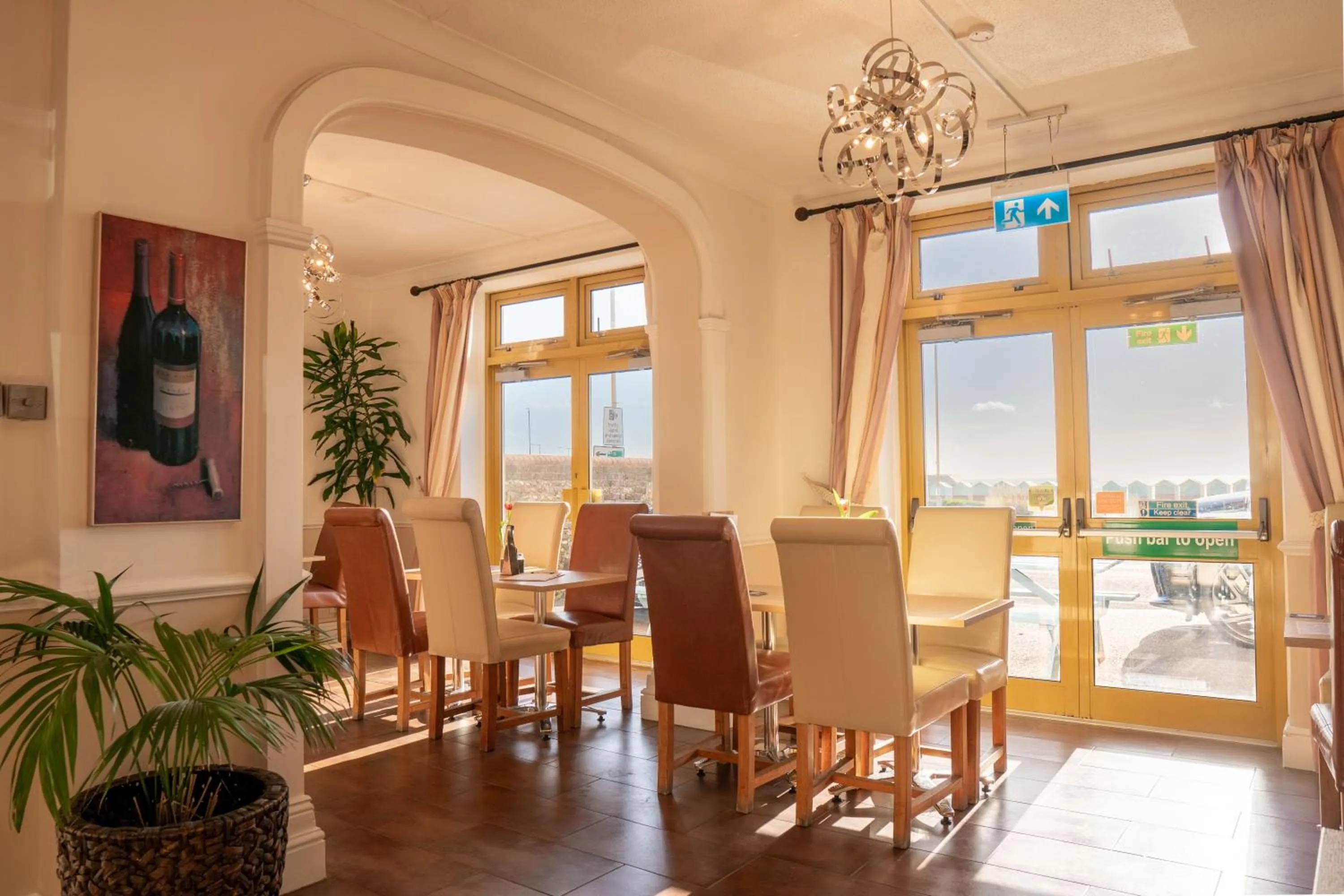 Lounge or bar in Best Western Princes Marine Hotel