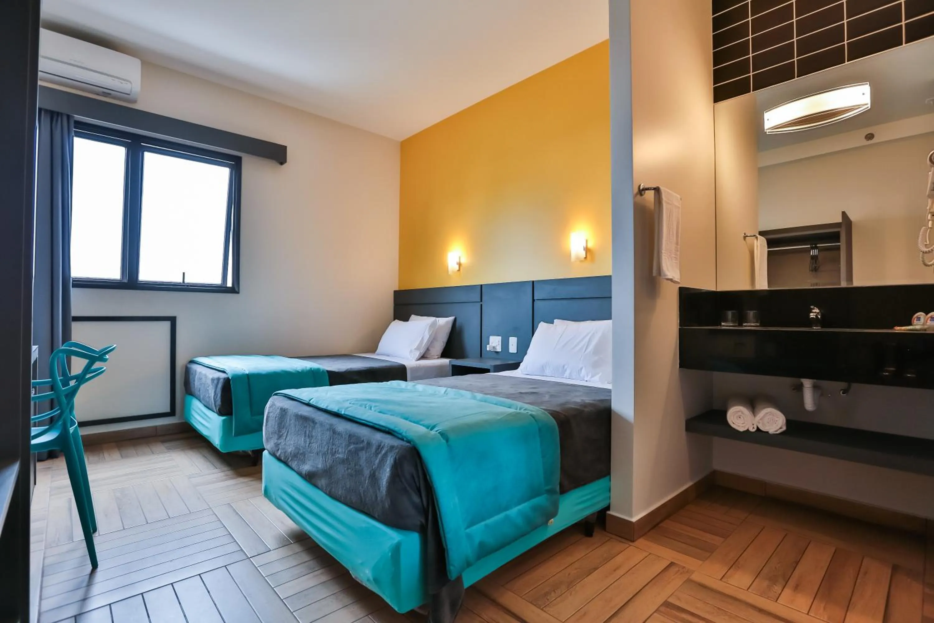 Photo of the whole room, Bed in Sleep Inn São Carlos