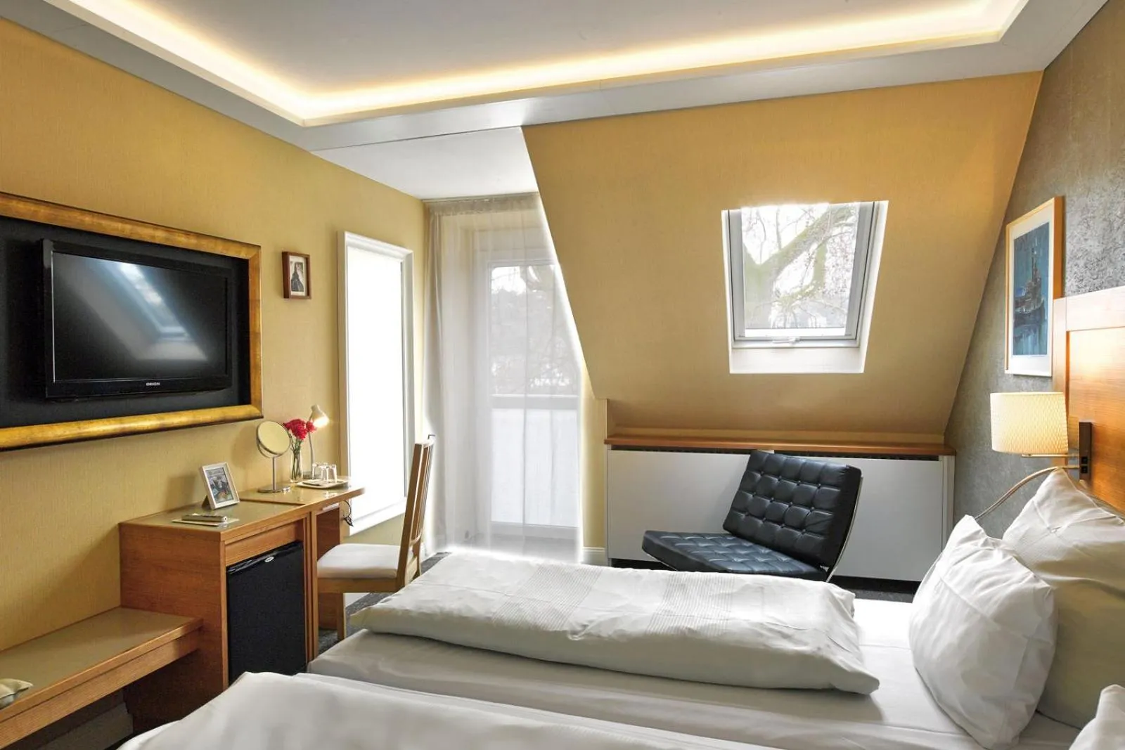 Photo of the whole room, Bed in Hotel Kleiner Riesen