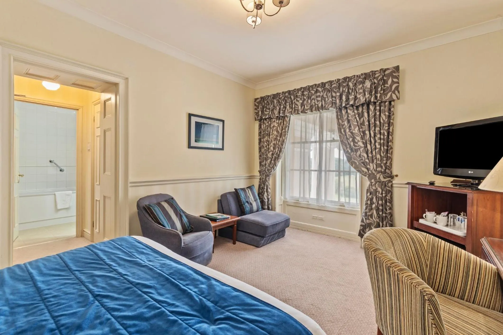 Bed in Best Western Lamphey Court Hotel and Spa