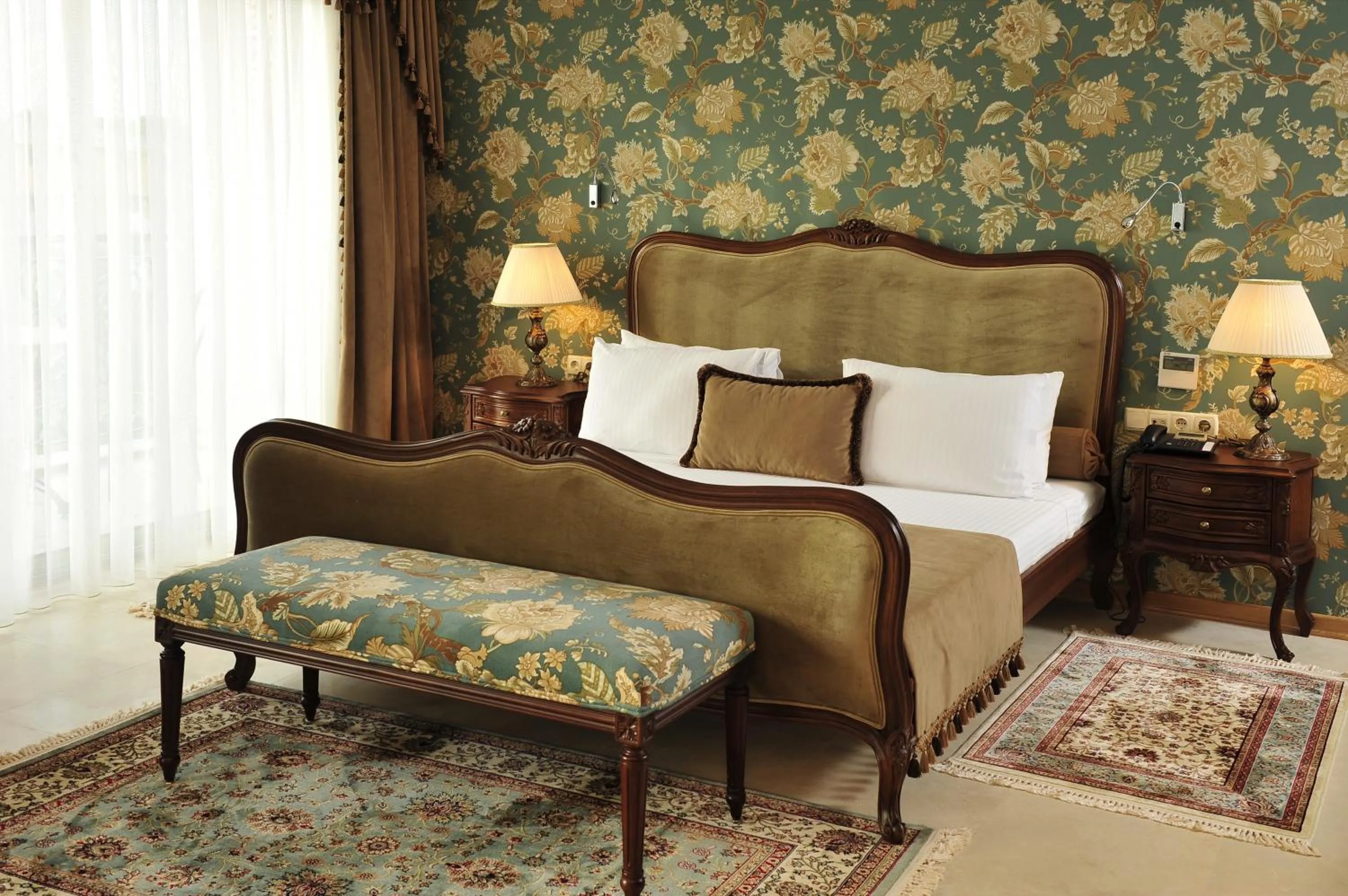 Bed in Villa Augusto Boutique Hotel & SPA