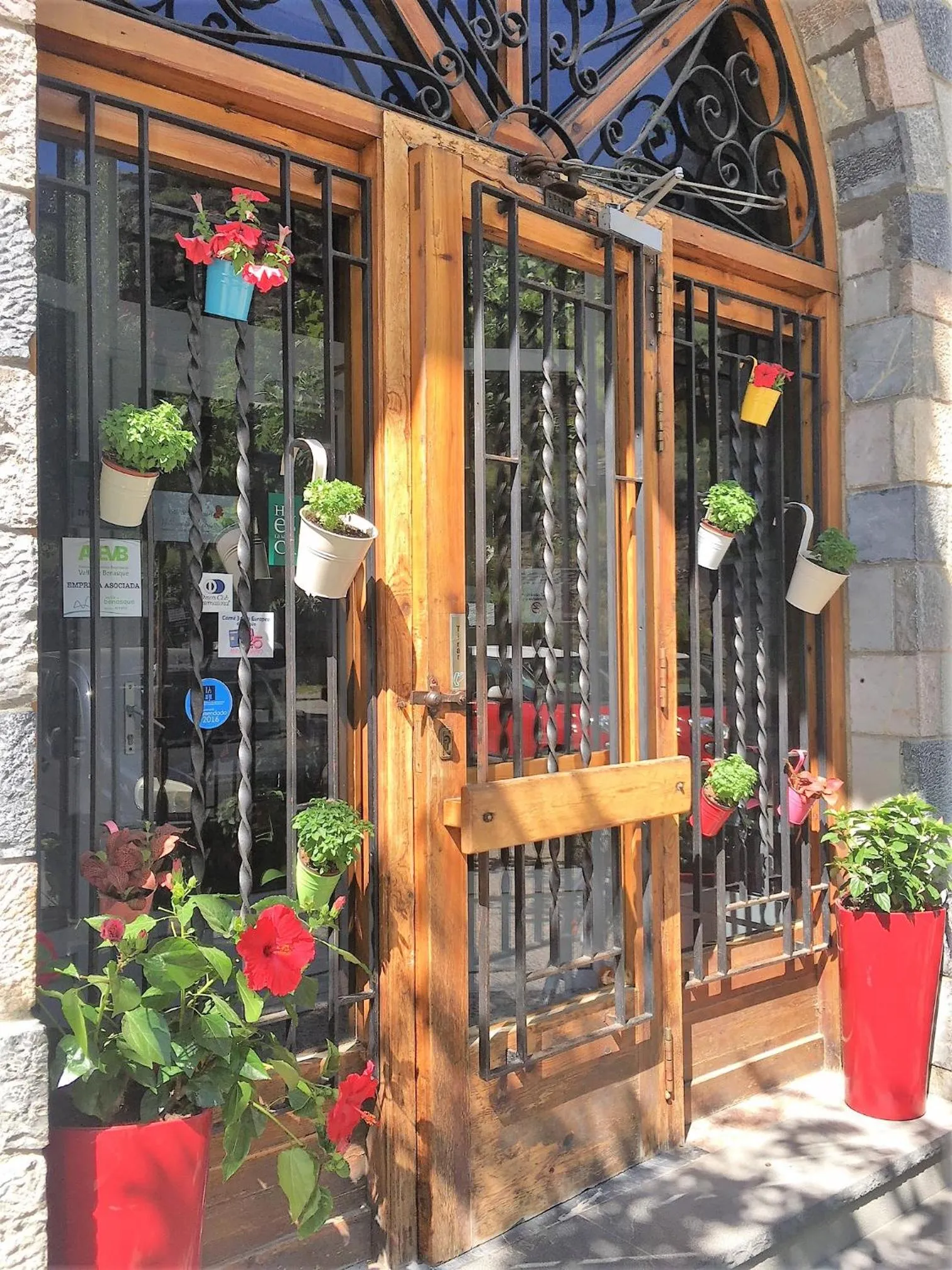 Facade/entrance in El Pilar