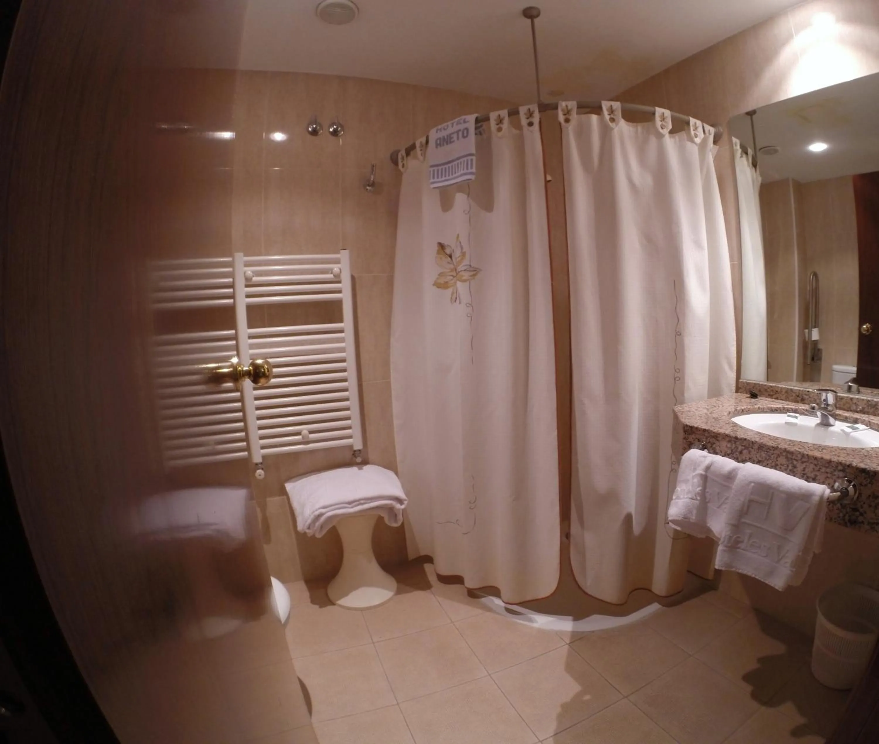 Bathroom in El Pilar