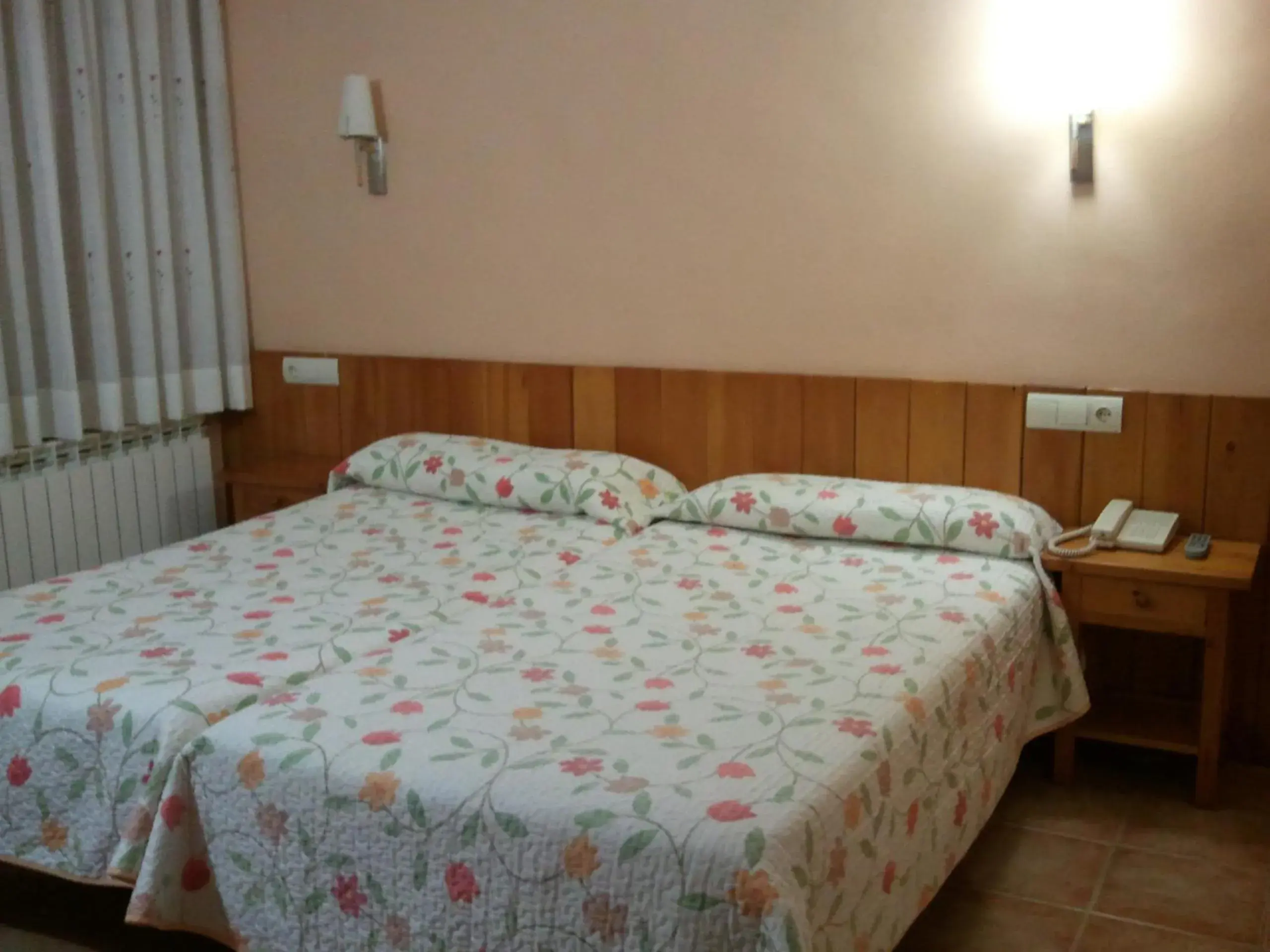 Double or Twin Room in El Pilar Double or Twin Room in El Pilar