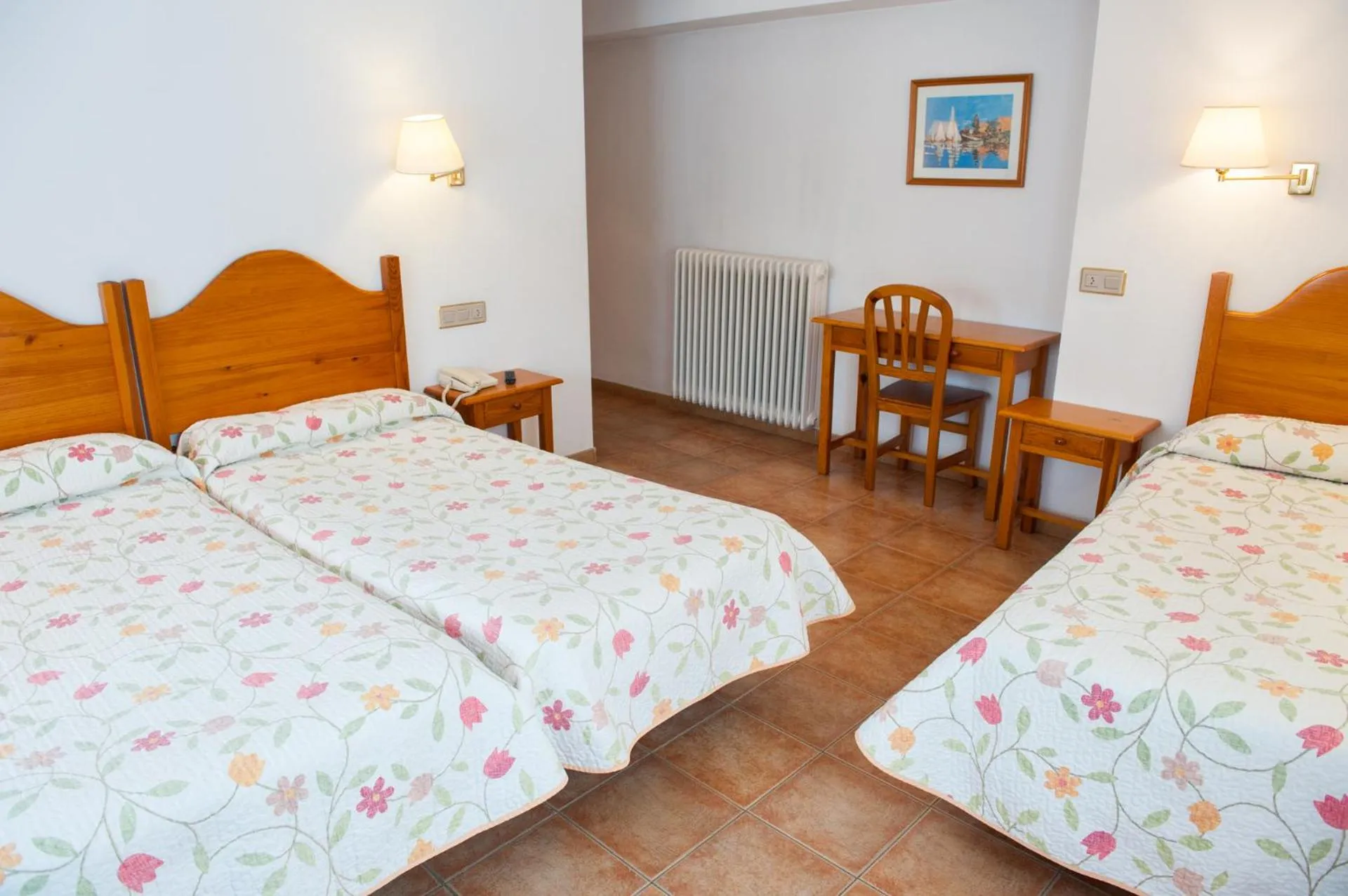 Photo of the whole room, Bed in El Pilar