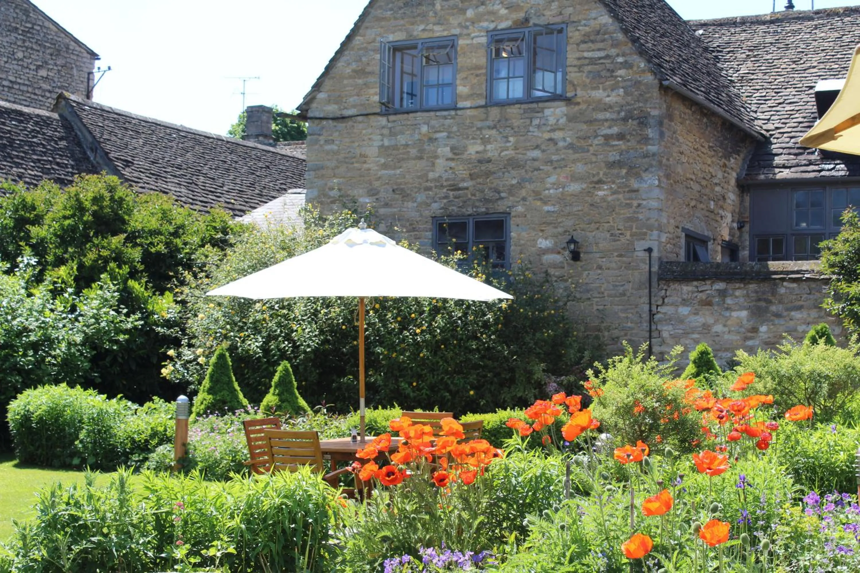 Garden in The Lamb Inn