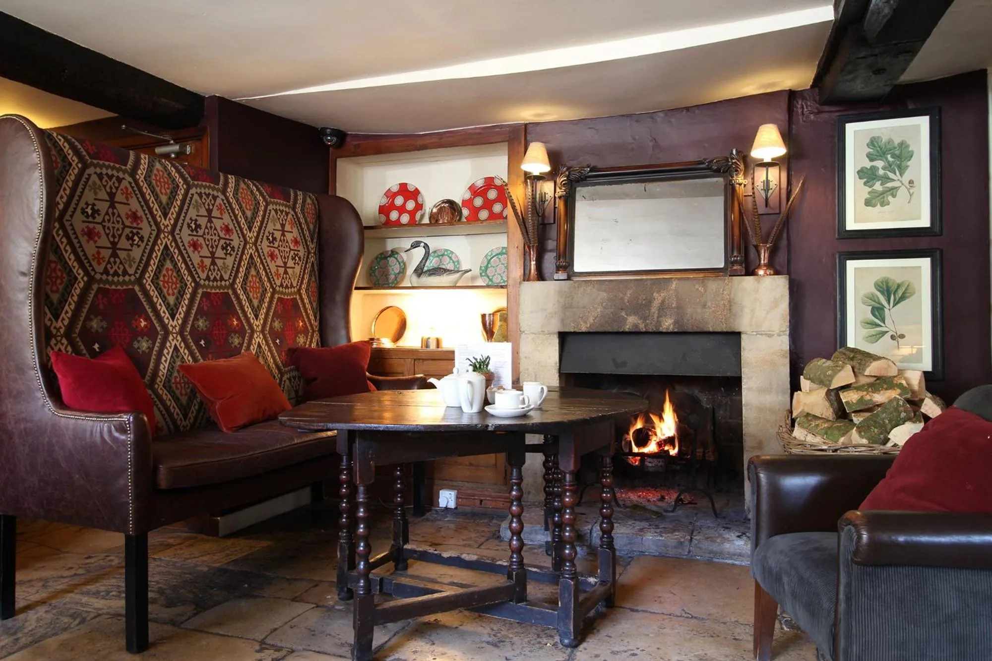Lounge or bar in The Lamb Inn