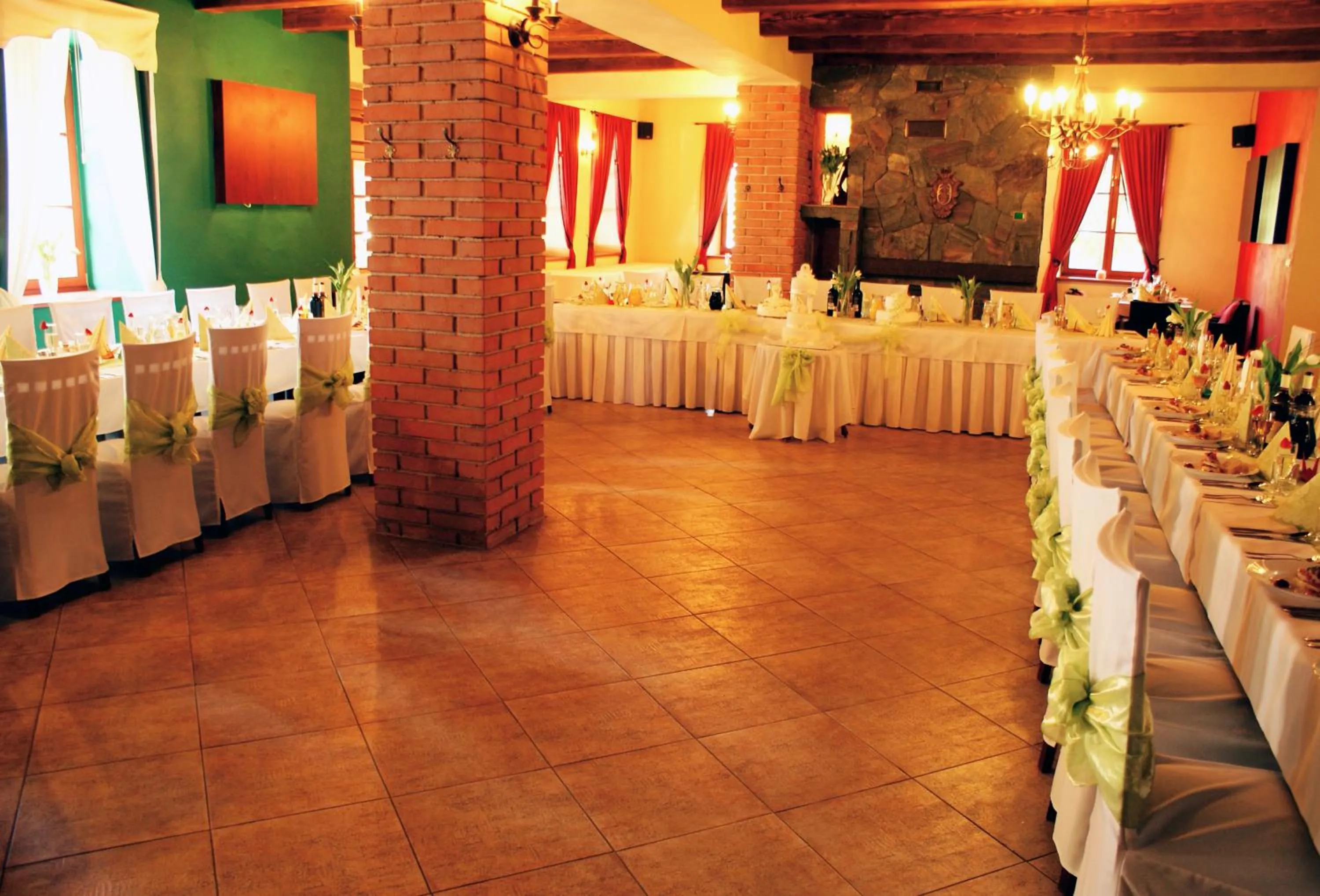 Restaurant/places to eat in Penzión Kachelman