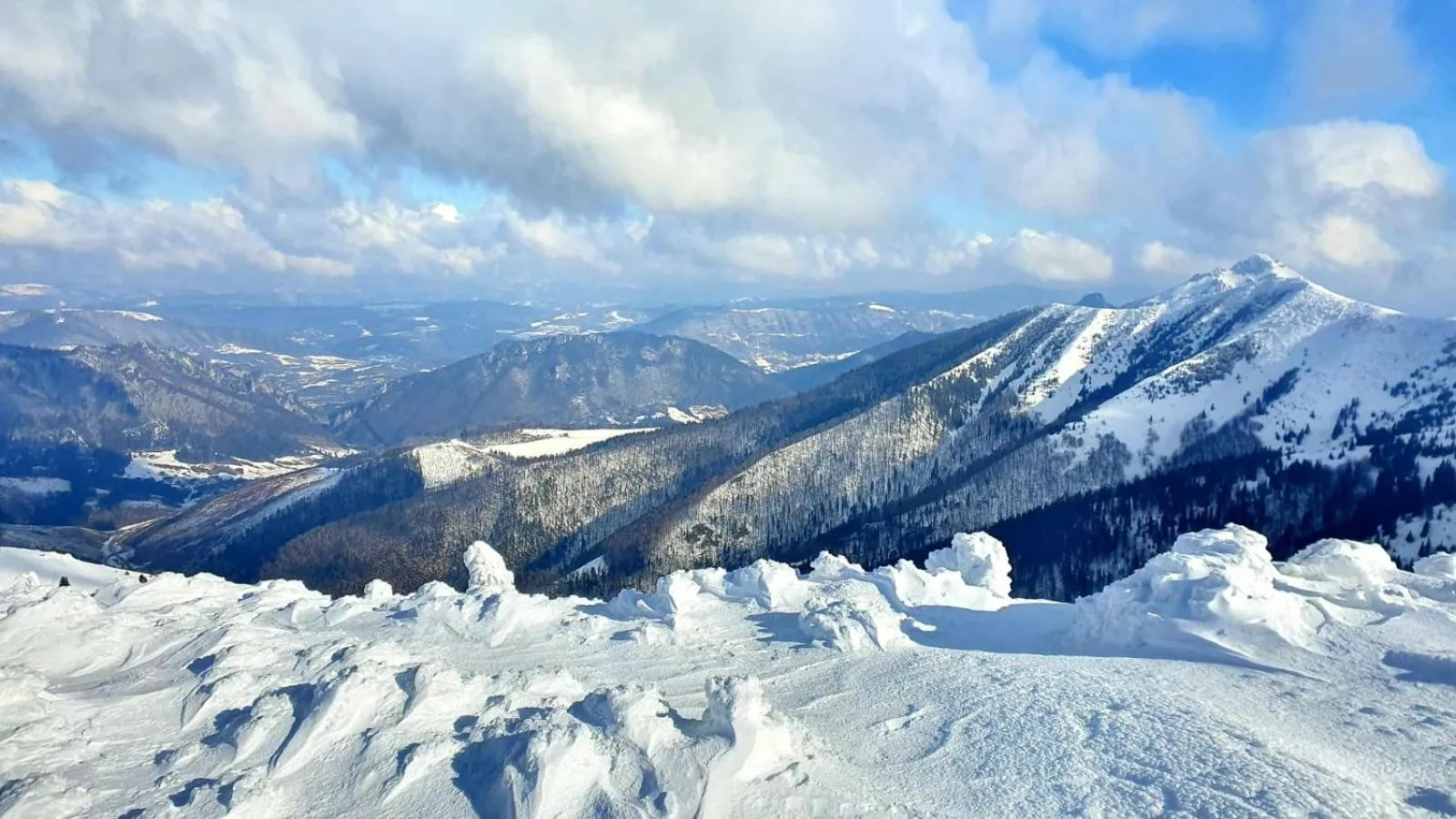 Nearby landmark in Chata pod Sokolím