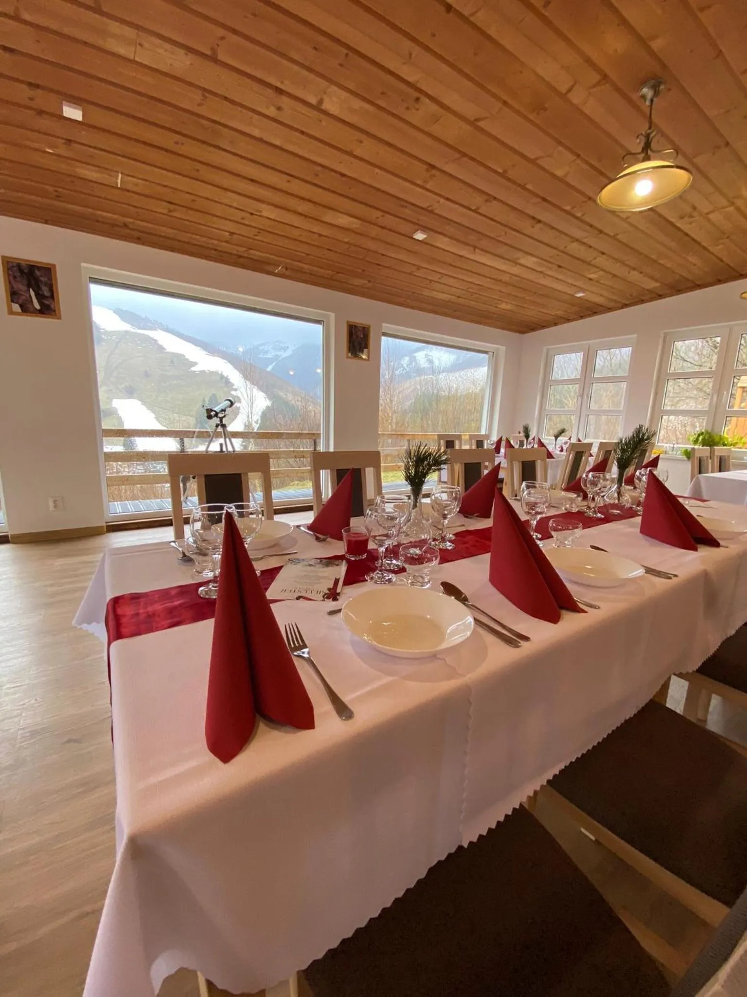 Restaurant/places to eat in Chata pod Sokolím