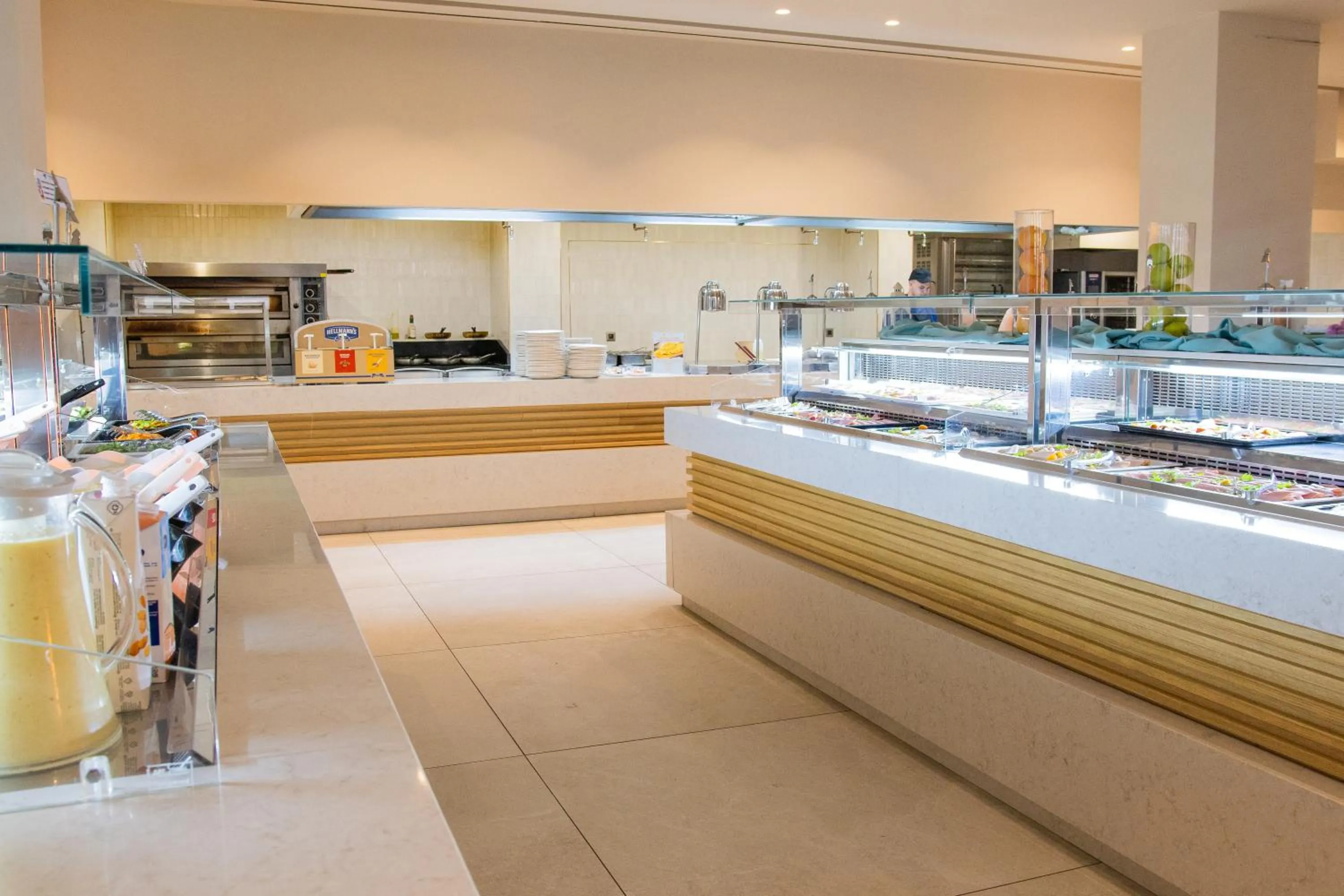 Restaurant/places to eat in Pegasos Deluxe Beach Hotel