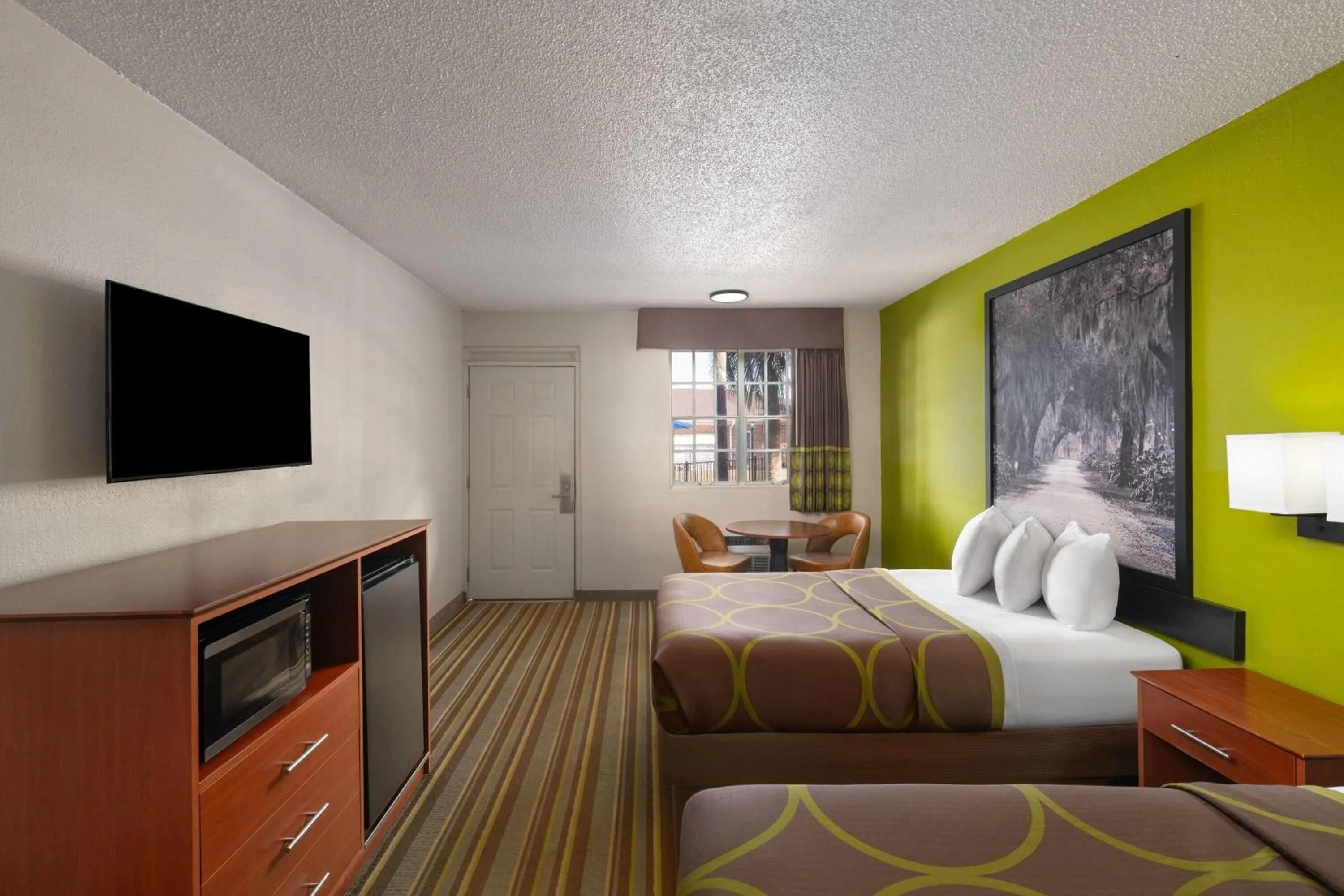 Photo of the whole room, Bed in Super 8 by Wyndham Lake City