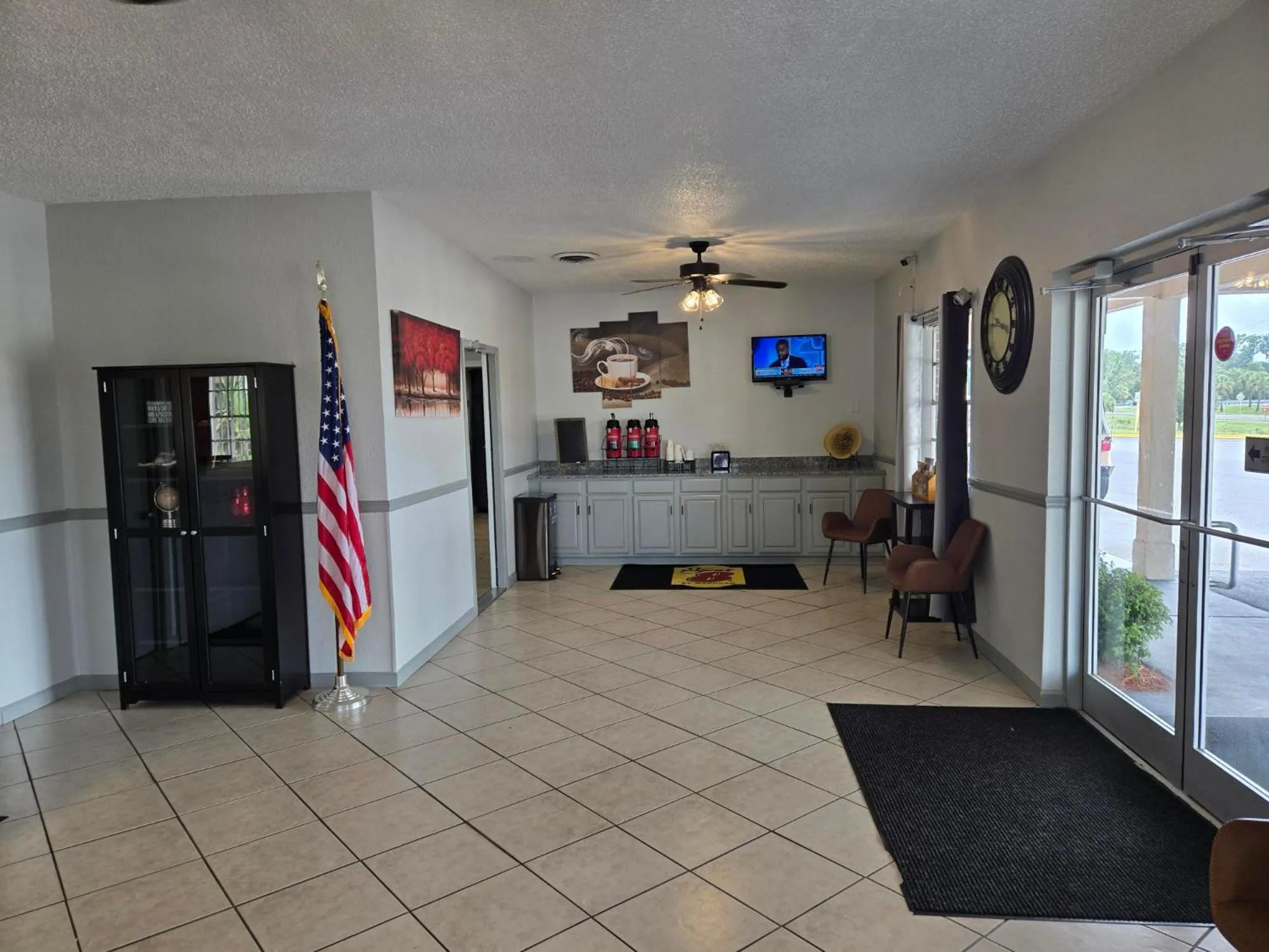 Coffee/tea facilities in Super 8 by Wyndham Lake City