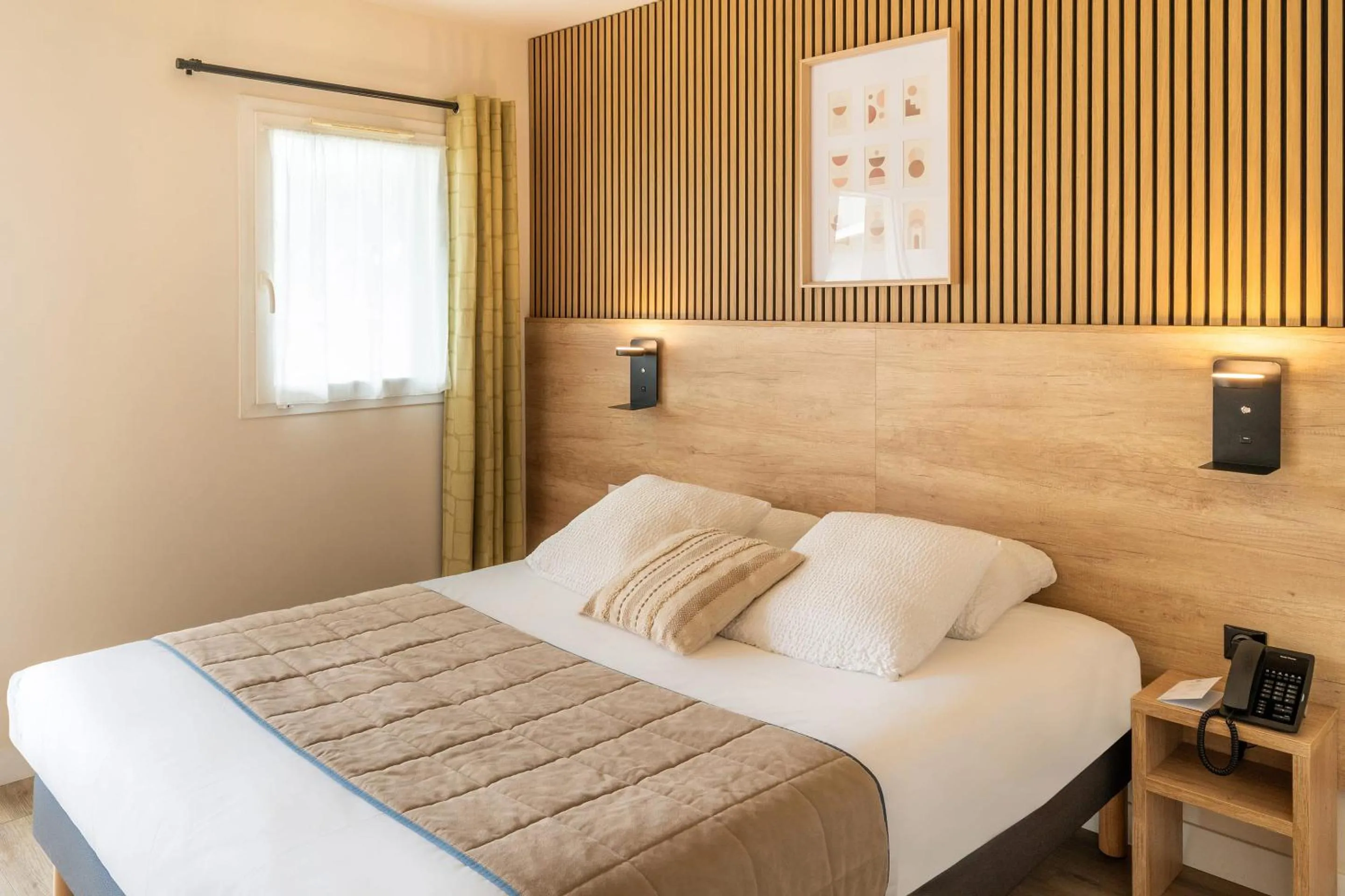Bedroom, Bed in Sure Hotel by Best Western Mont-de-Marsan
