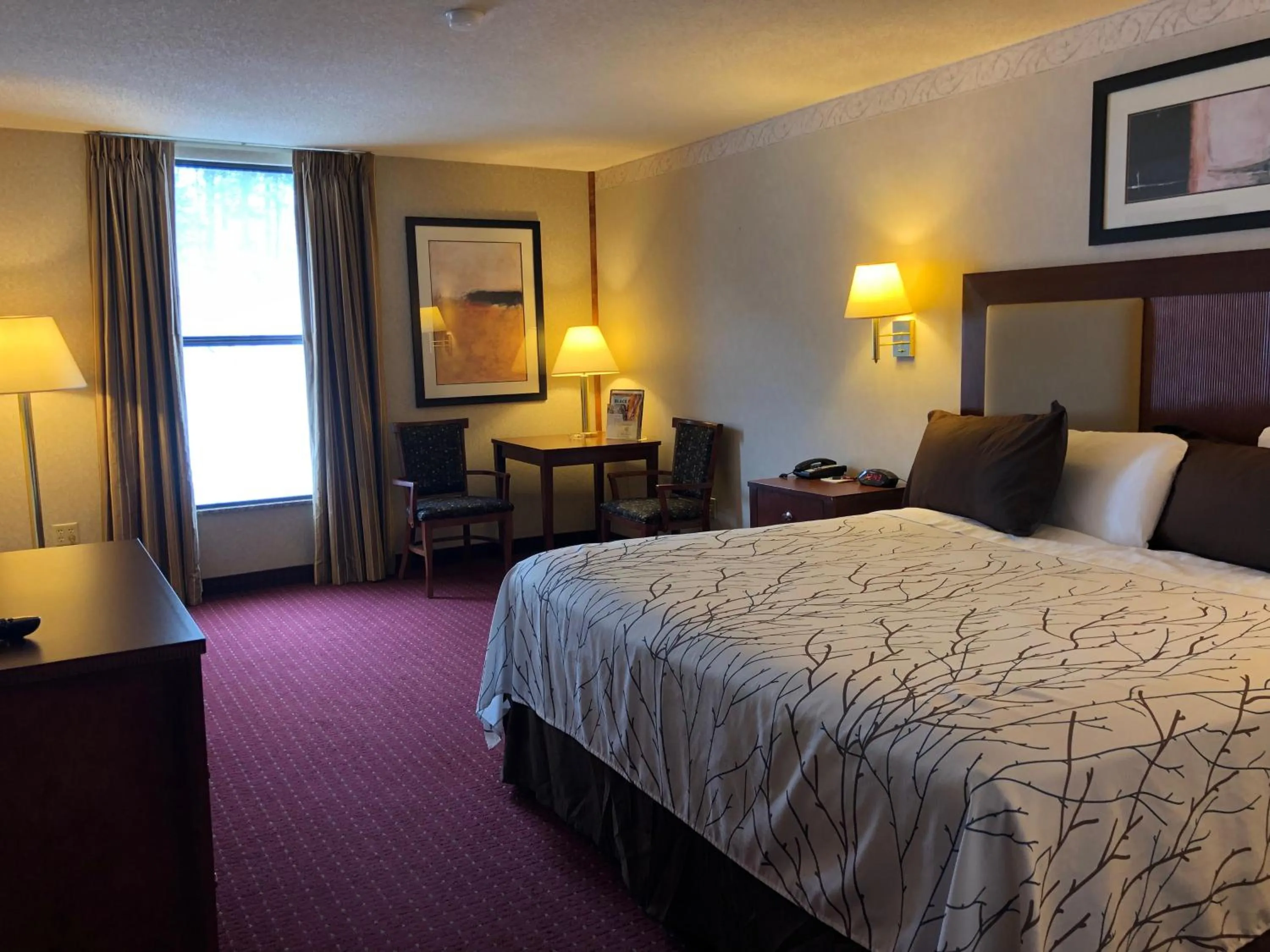 Bed in Mineral Palace Hotel & Gaming