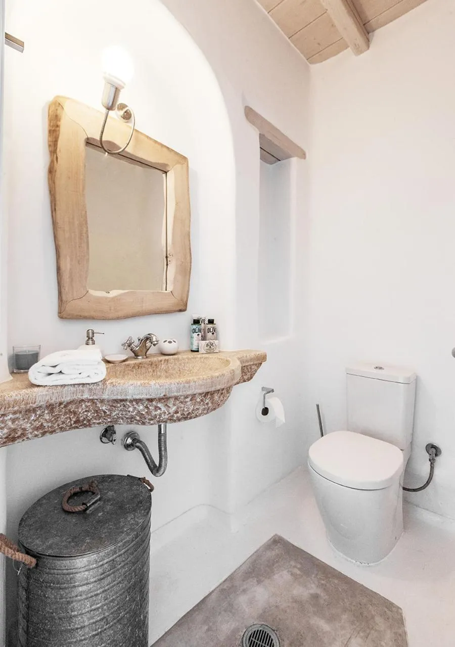 Shower in Diana Villa Mykonos