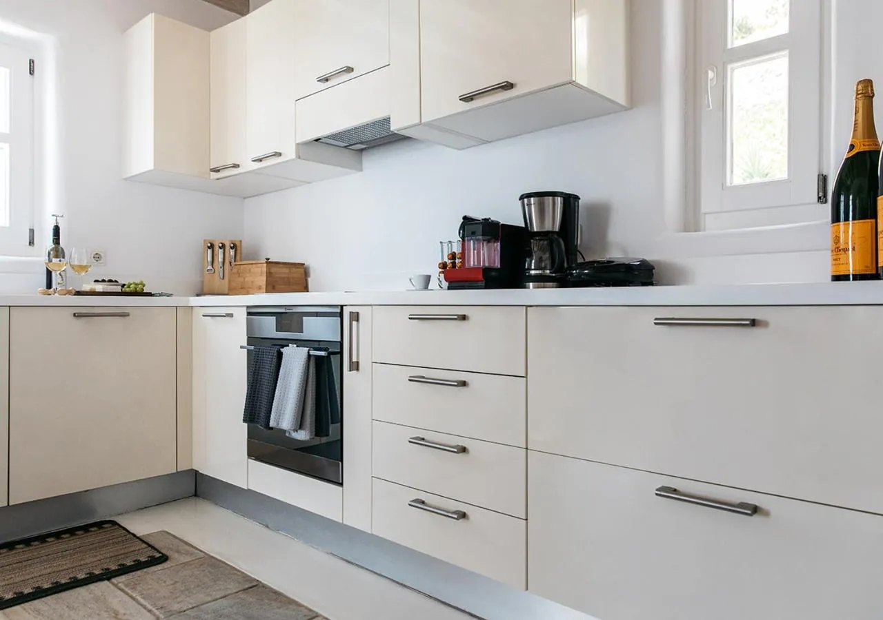 Coffee/tea facilities in Diana Villa Mykonos