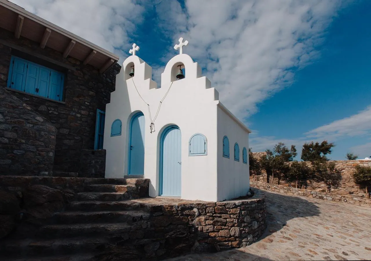 Property building in Diana Villa Mykonos
