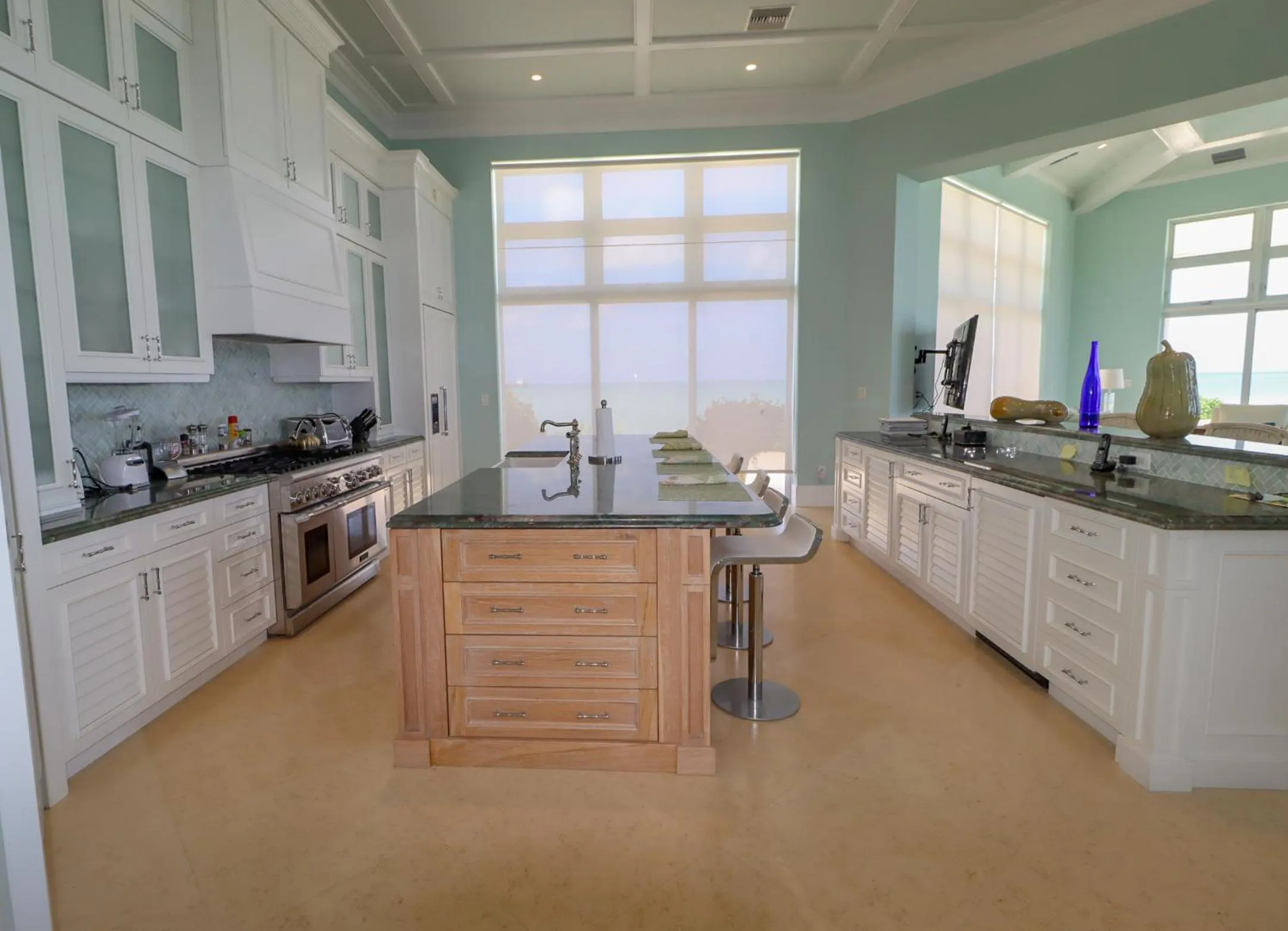 Kitchen or kitchenette in Siboney Beach Club