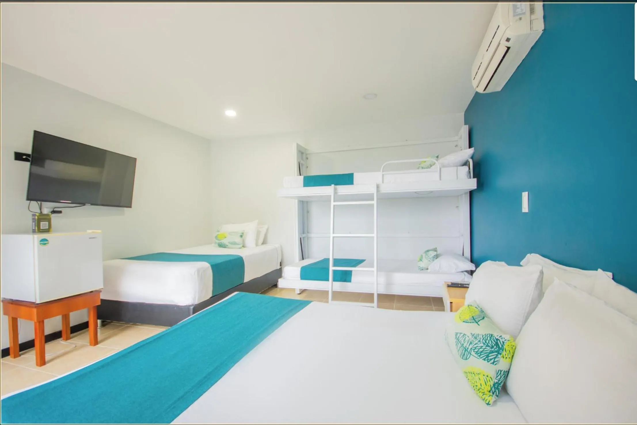 Bed in Greenview Medellin By St Hoteles