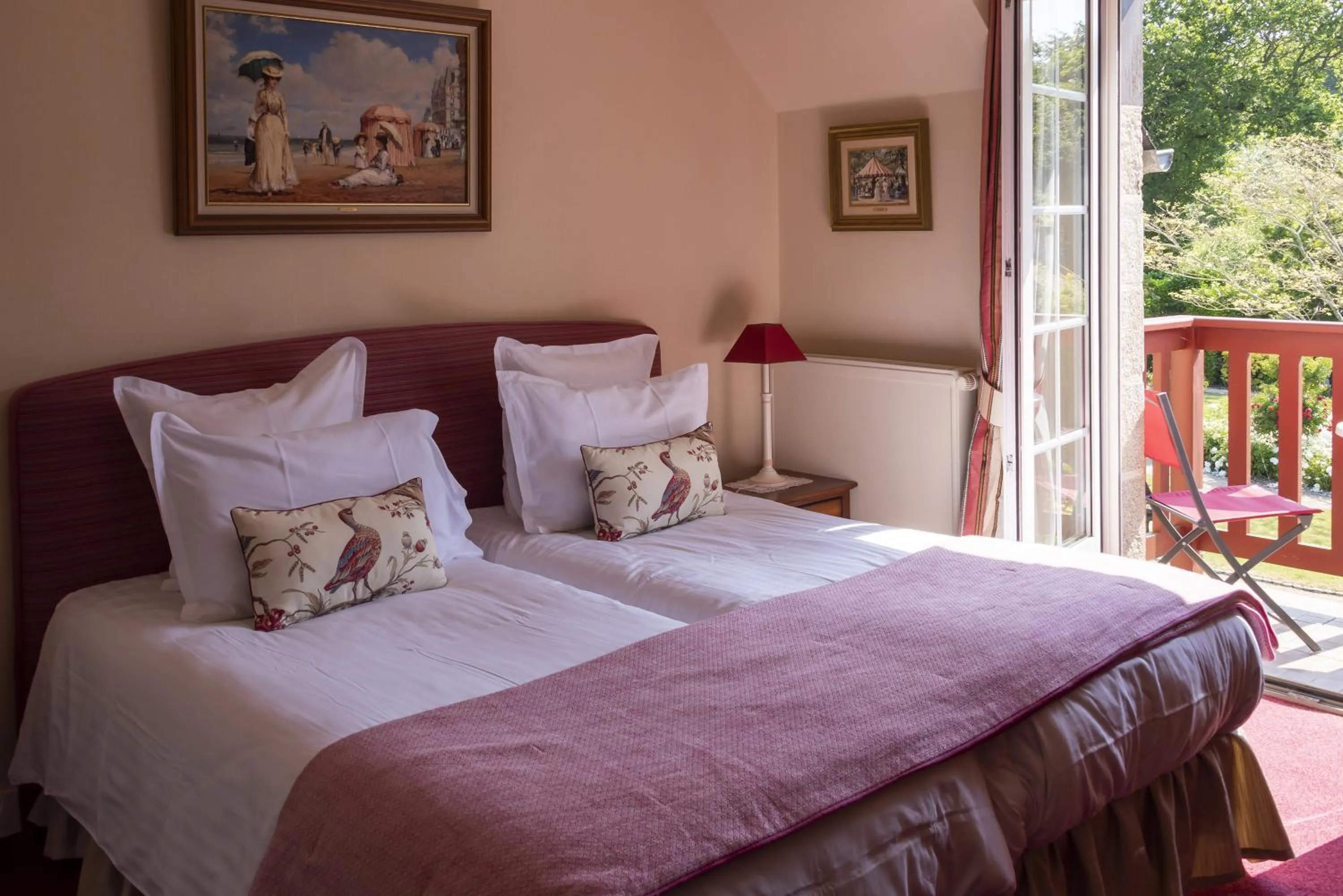 Bed in Hostellerie de la Motte jean