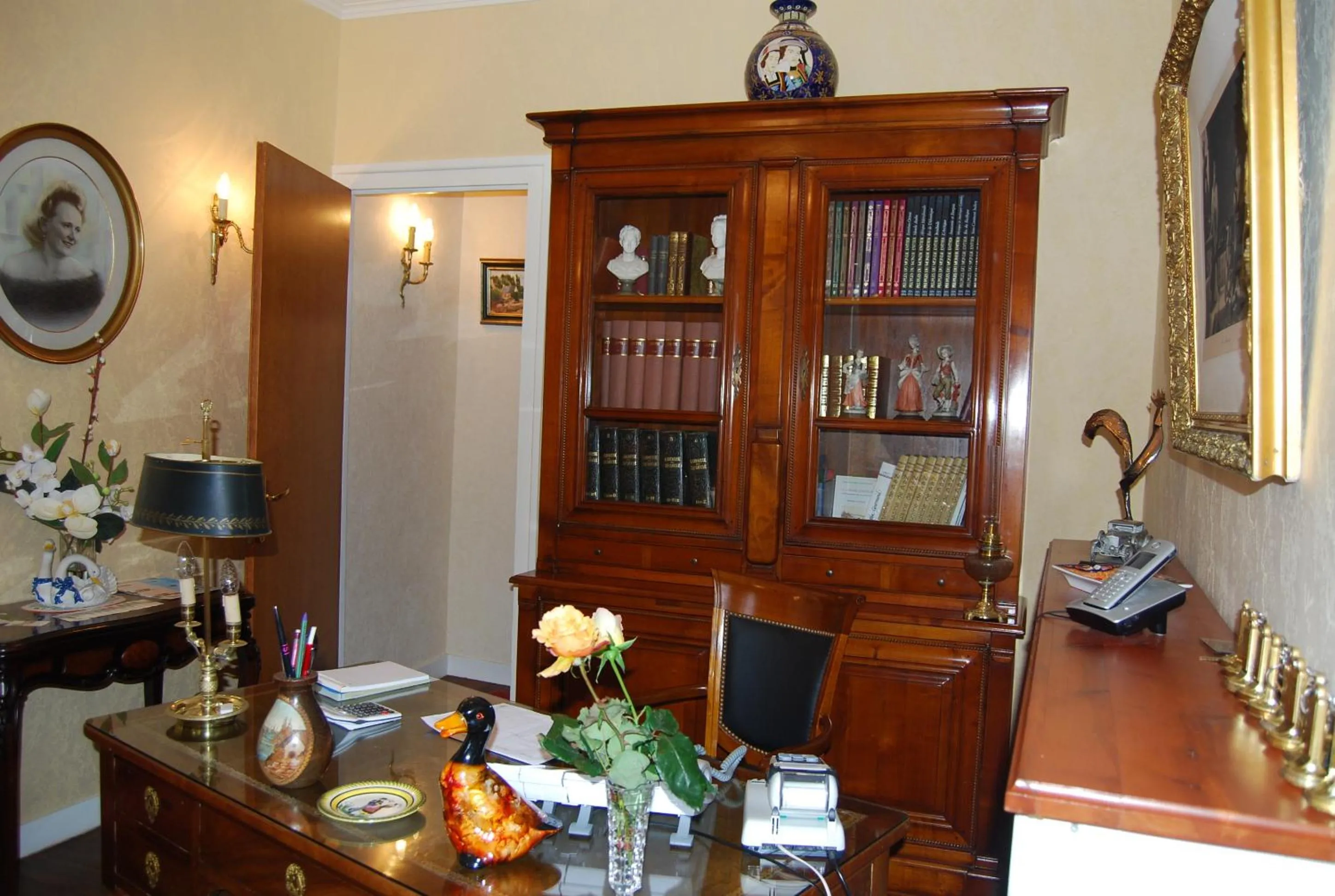 Lobby or reception in Hostellerie de la Motte jean