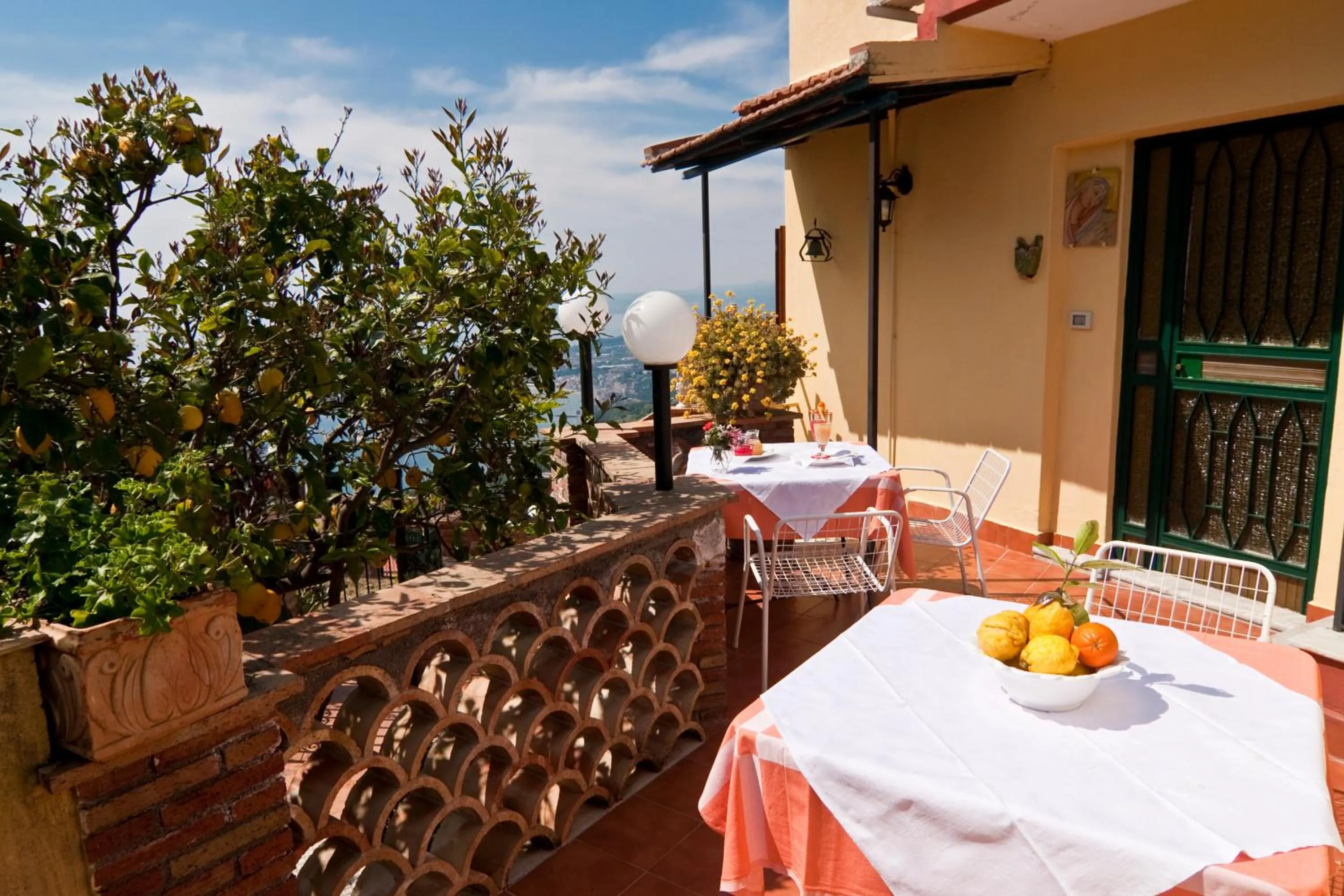 Balcony/Terrace in B&B U Palmentu