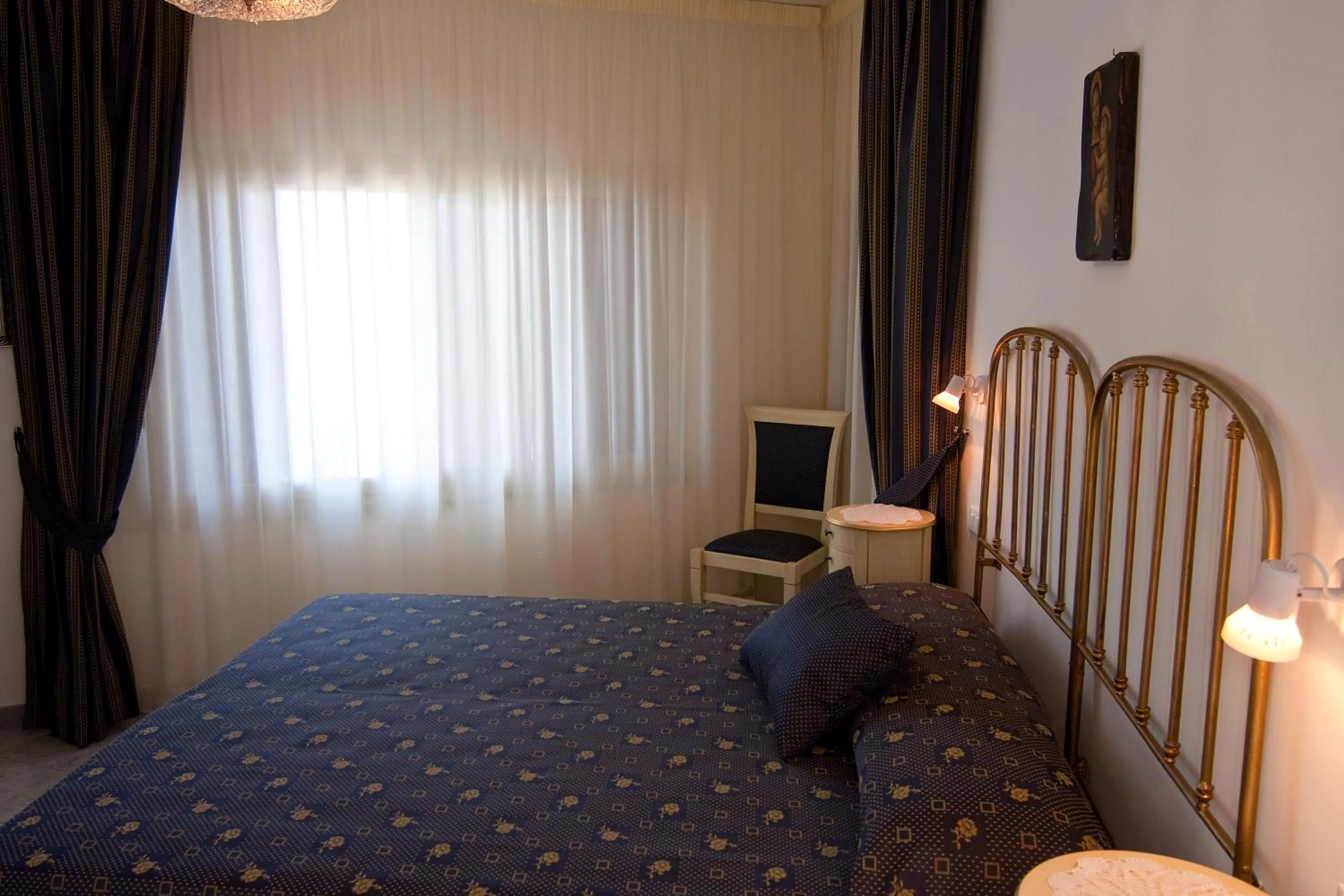 Photo of the whole room in B&B U Palmentu