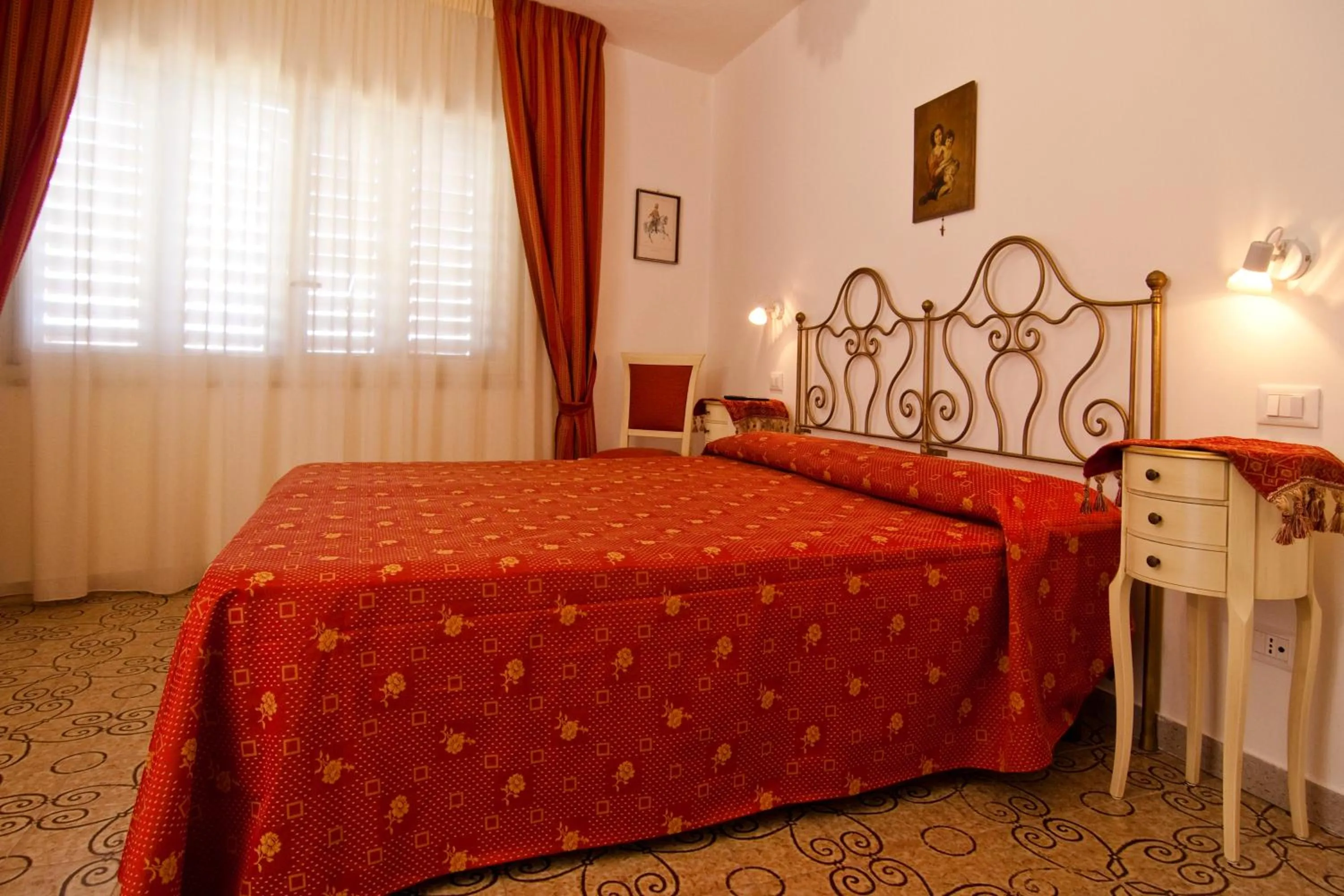 Decorative detail in B&B U Palmentu